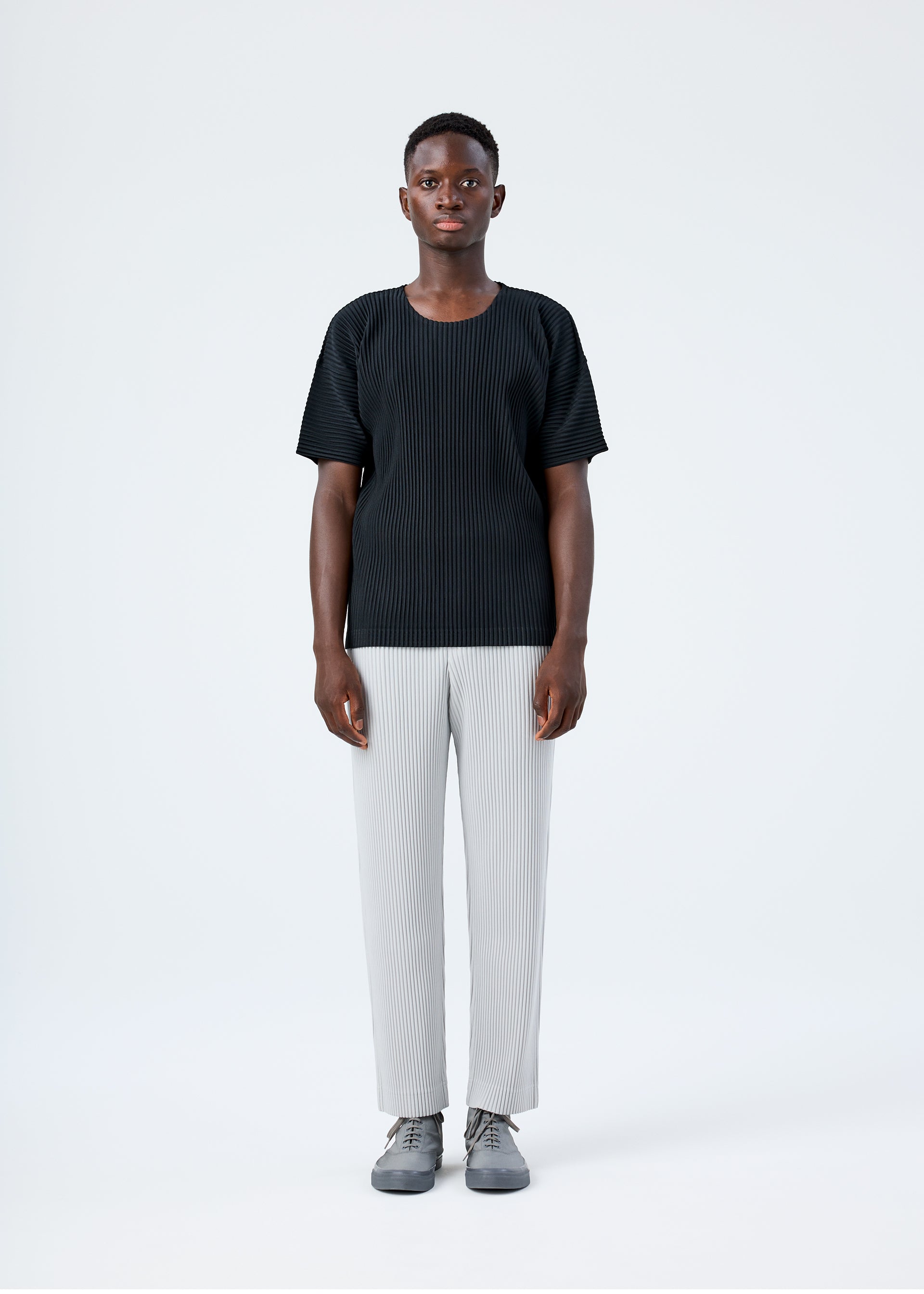 BASICS Trousers Light Grey – ISSEY MIYAKE EU