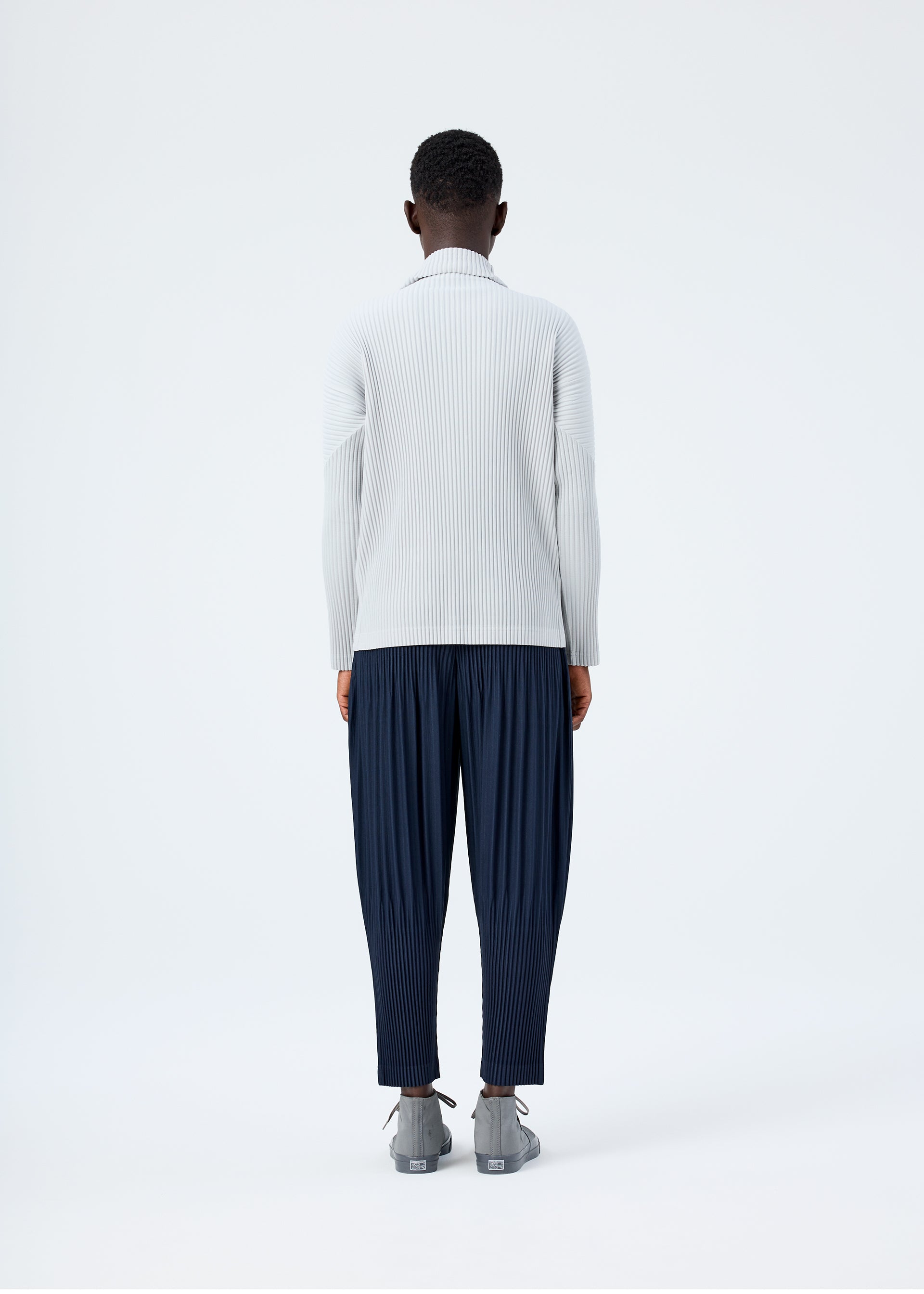 BASICS T-shirt Black – ISSEY MIYAKE EU