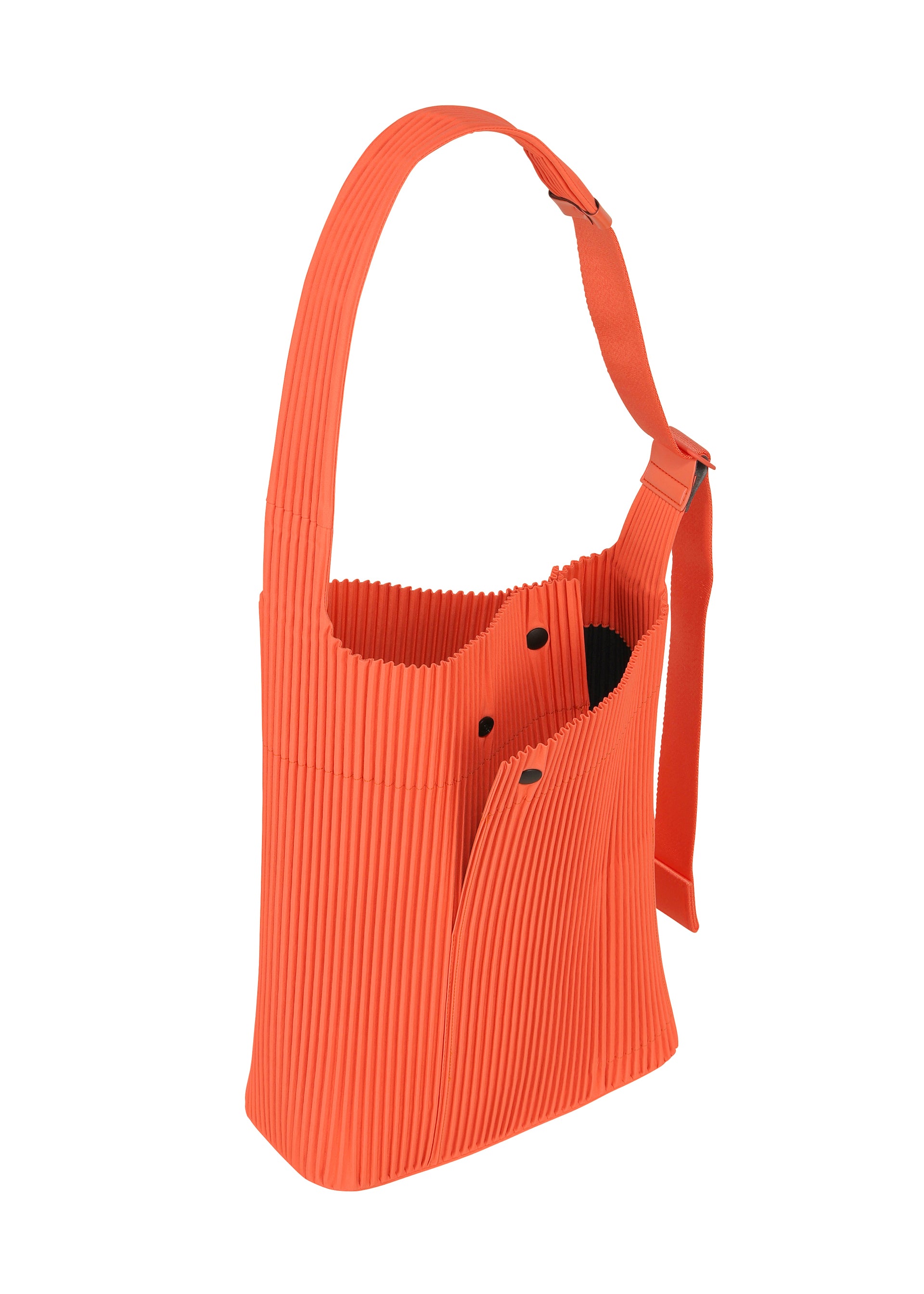 UTILITY Shoulder Bag Pizza Scorch Brown – ISSEY MIYAKE EU
