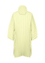 A detail shot of the HOMME PLISSE ISSEY MIYAKE EDGE COAT LIGHT prêt à porter.