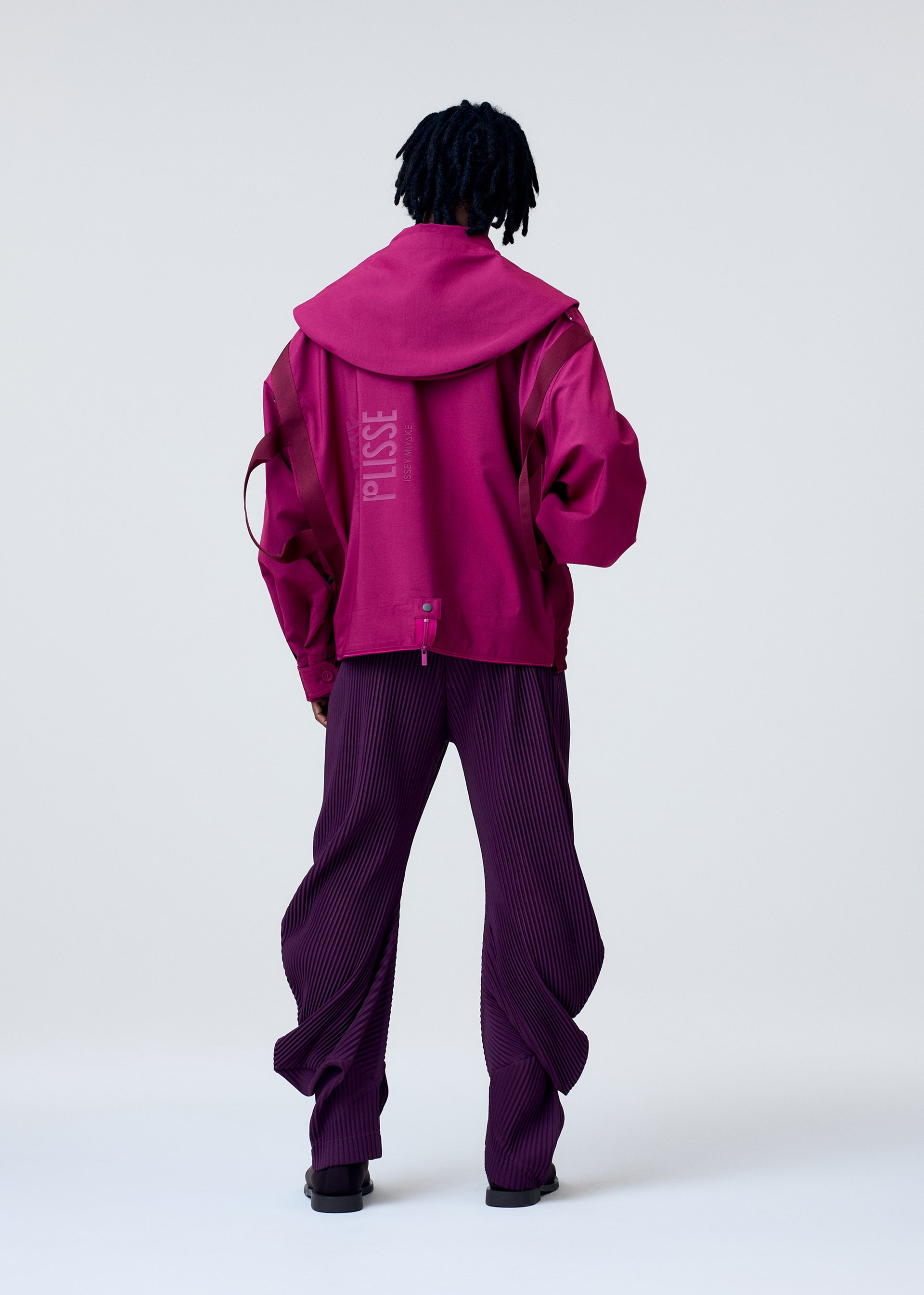 CARRIER CARRIED Jacket Charcoal – ISSEY MIYAKE EU