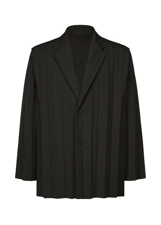 A product shot of the HOMME PLISSE ISSEY MIYAKE EDGE ENSEMBLE prêt à porter in black (15).