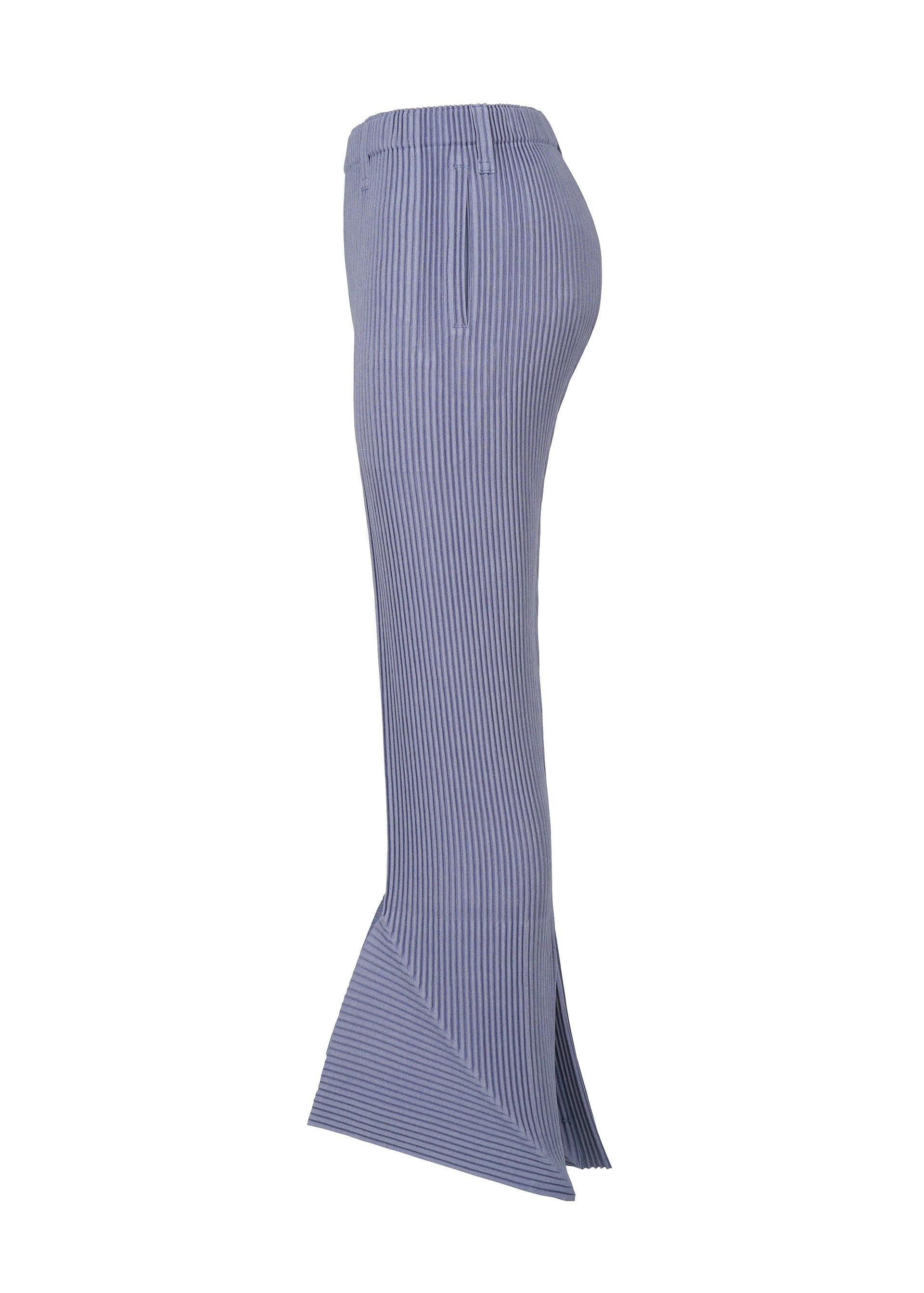 A detail shot of the Homme Plisse Issey Miyake LINEN LIKE pants.
