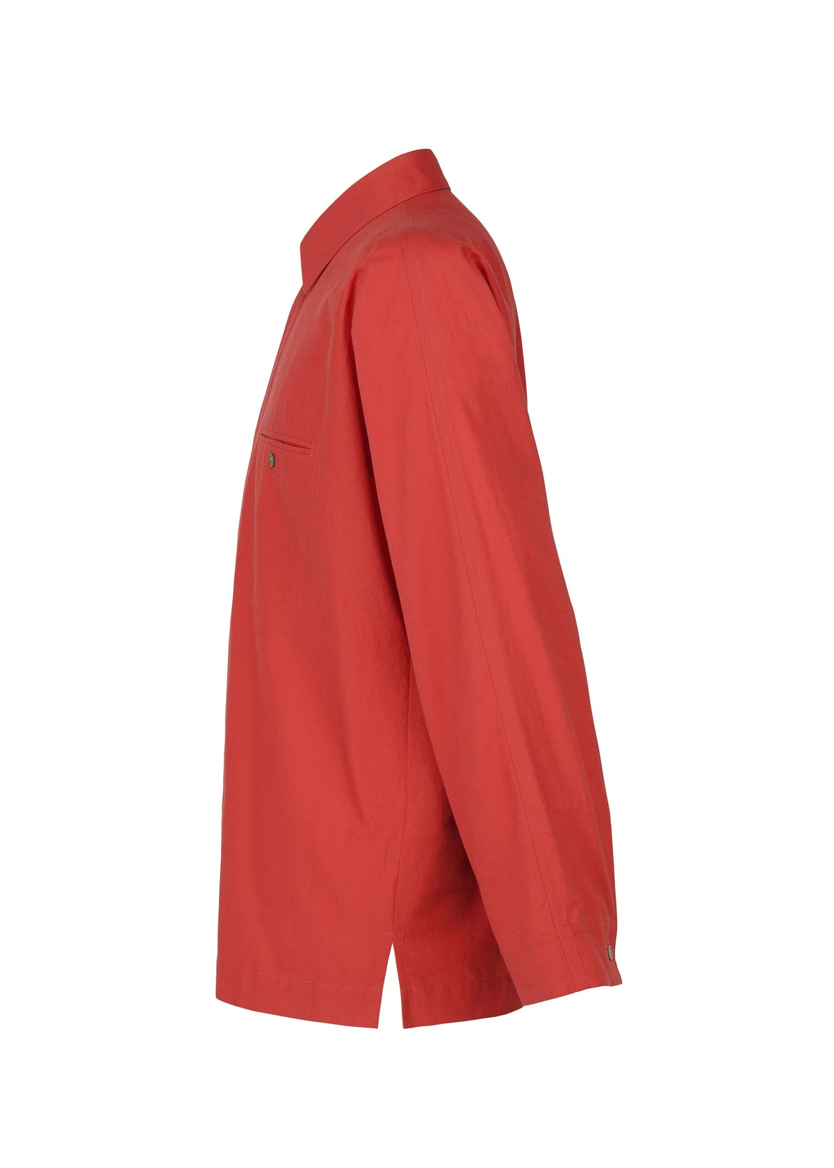 A detail shot of the HOMME PLISSE ISSEY MIYAKE STREAMLINE SHIRT prêt à porter.