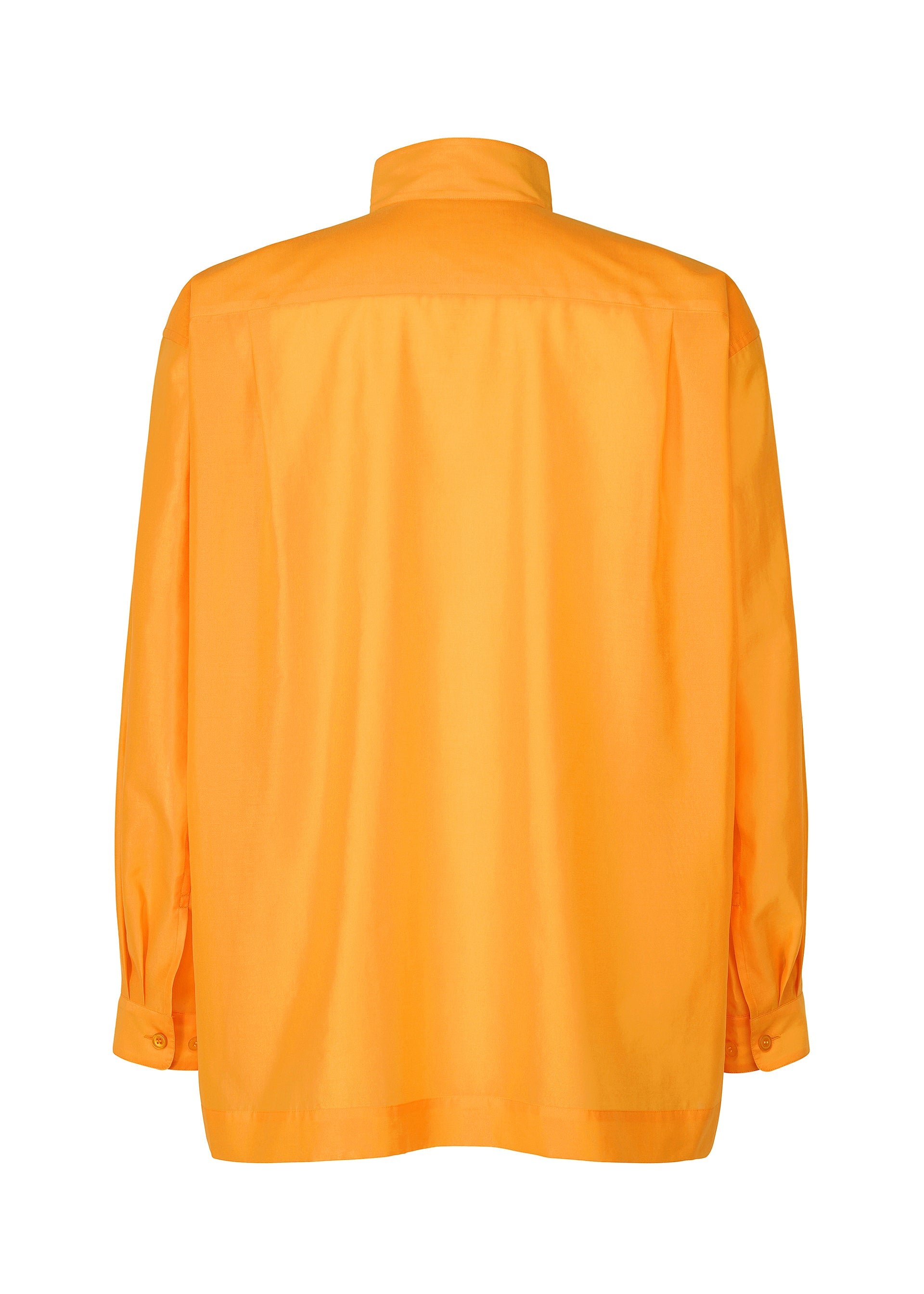 A detail shot of the HOMME PLISSE ISSEY MIYAKE CRYSTALLINE WOOL BLEND prêt à porter.