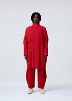 A model wears the HOMME PLISSE ISSEY MIYAKE COVER AND FOLD prêt à porter.