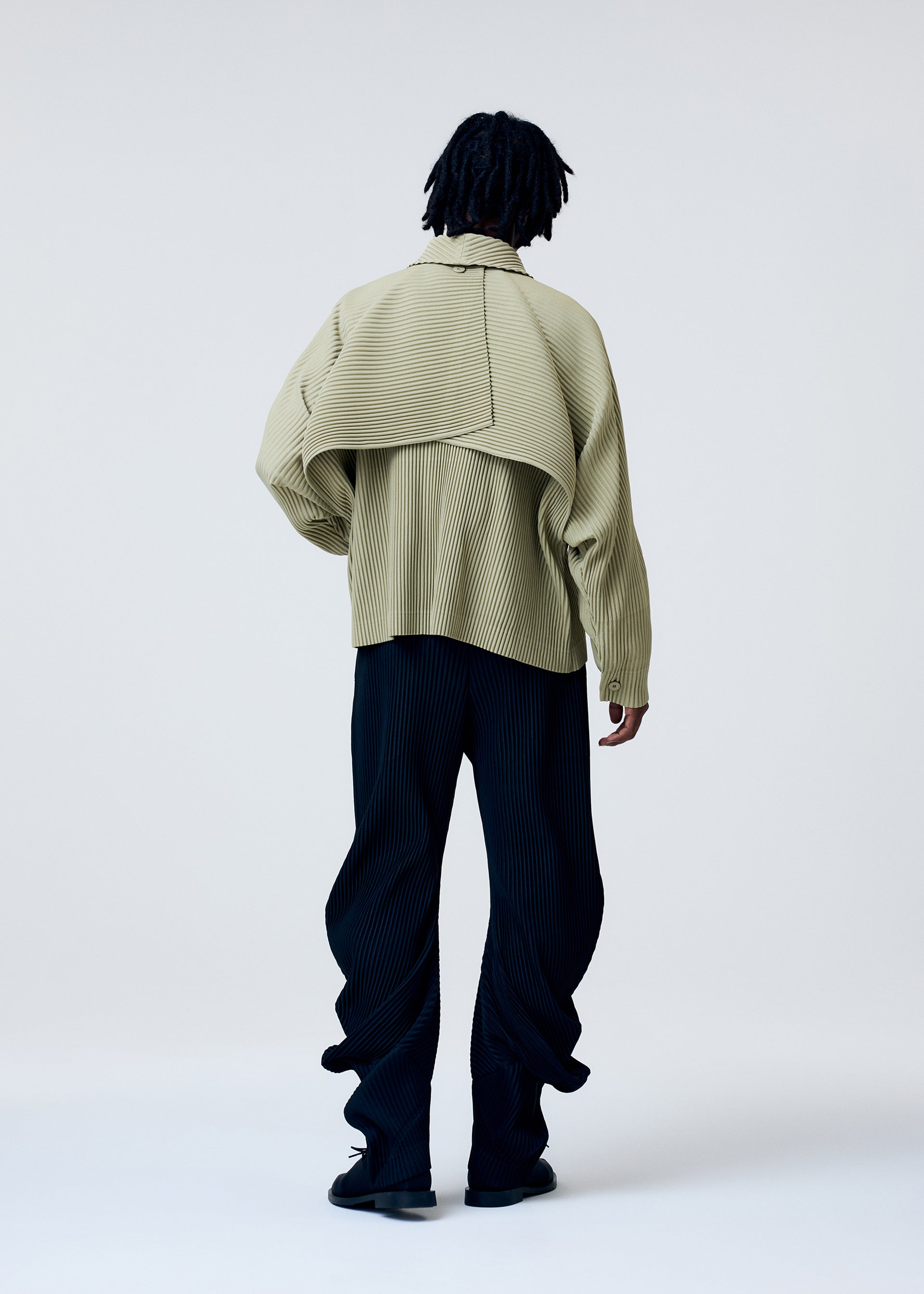 COVER AND FOLD Jacket Black – ISSEY MIYAKE EU