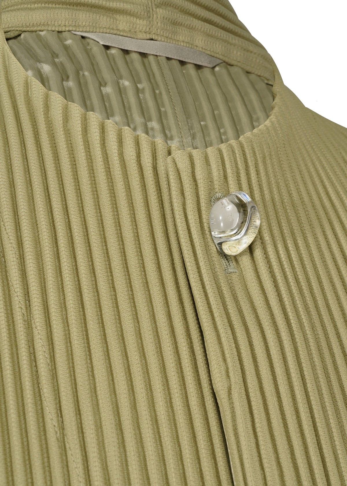 A detail shot of the HOMME PLISSE ISSEY MIYAKE TAILORED PLEATS 1 prêt à porter.
