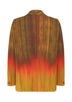 A detail shot of the Homme Plisse Issey Miyake PAINT BRUSH CLOSE UP prêt à porter.