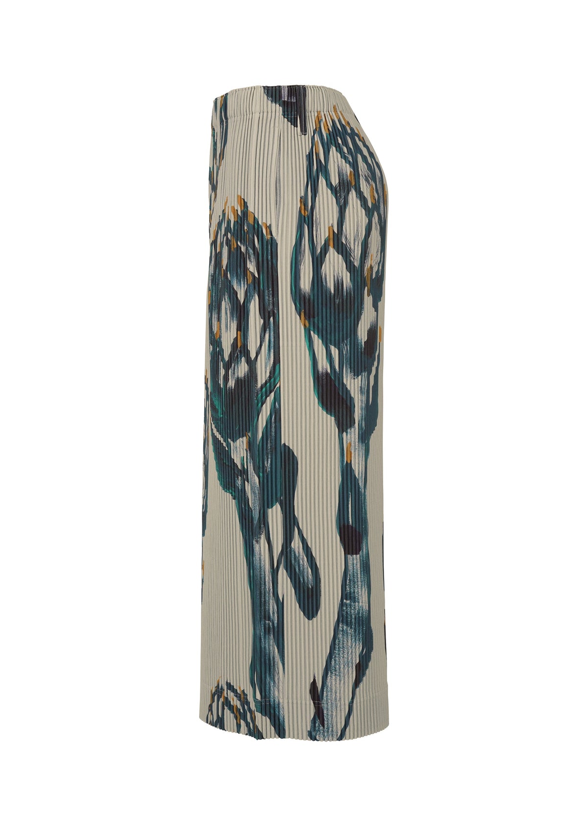A detail shot of the Homme Plisse Issey Miyake FRUITS VEGETABLES skirt.