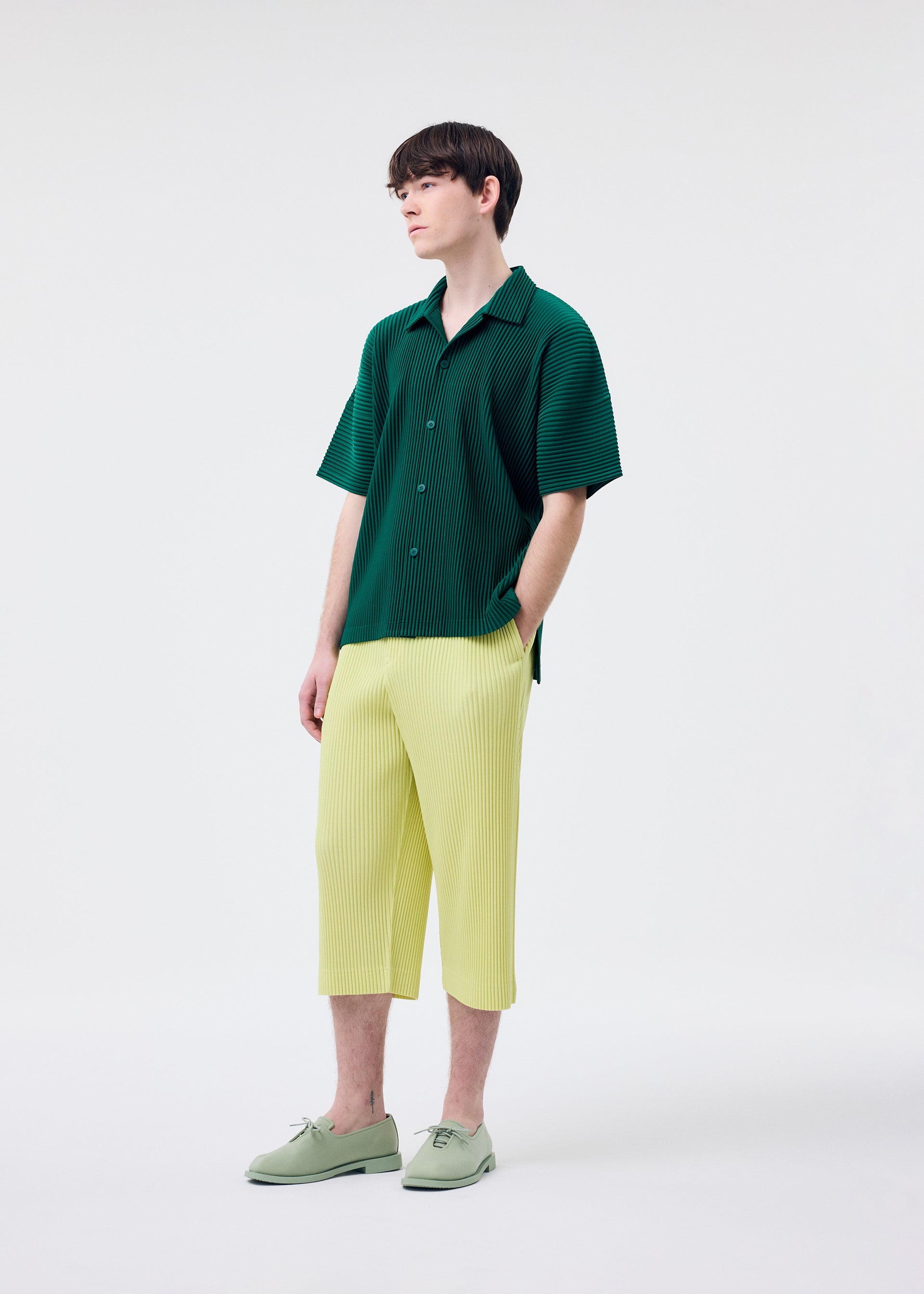 HOMME PLISSÉ ISSEY MIYAKE – ISSEY MIYAKE EU