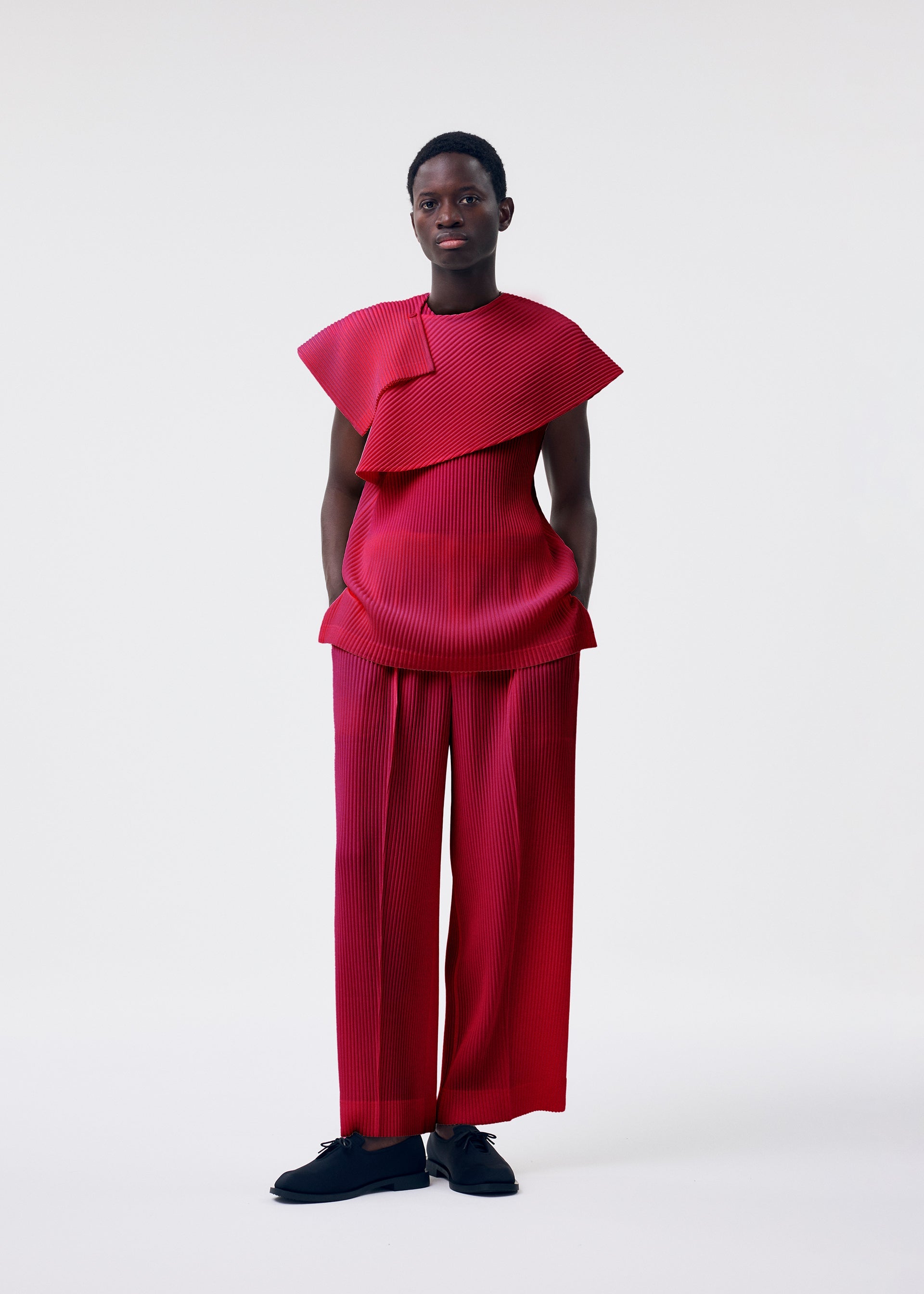 HOMME PLISSÉ ISSEY MIYAKE – Page 8 – ISSEY MIYAKE EU