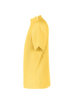 A detail shot of the Homme Plisse Issey Miyake MONTHLY COLORS MARCH prêt à porter.