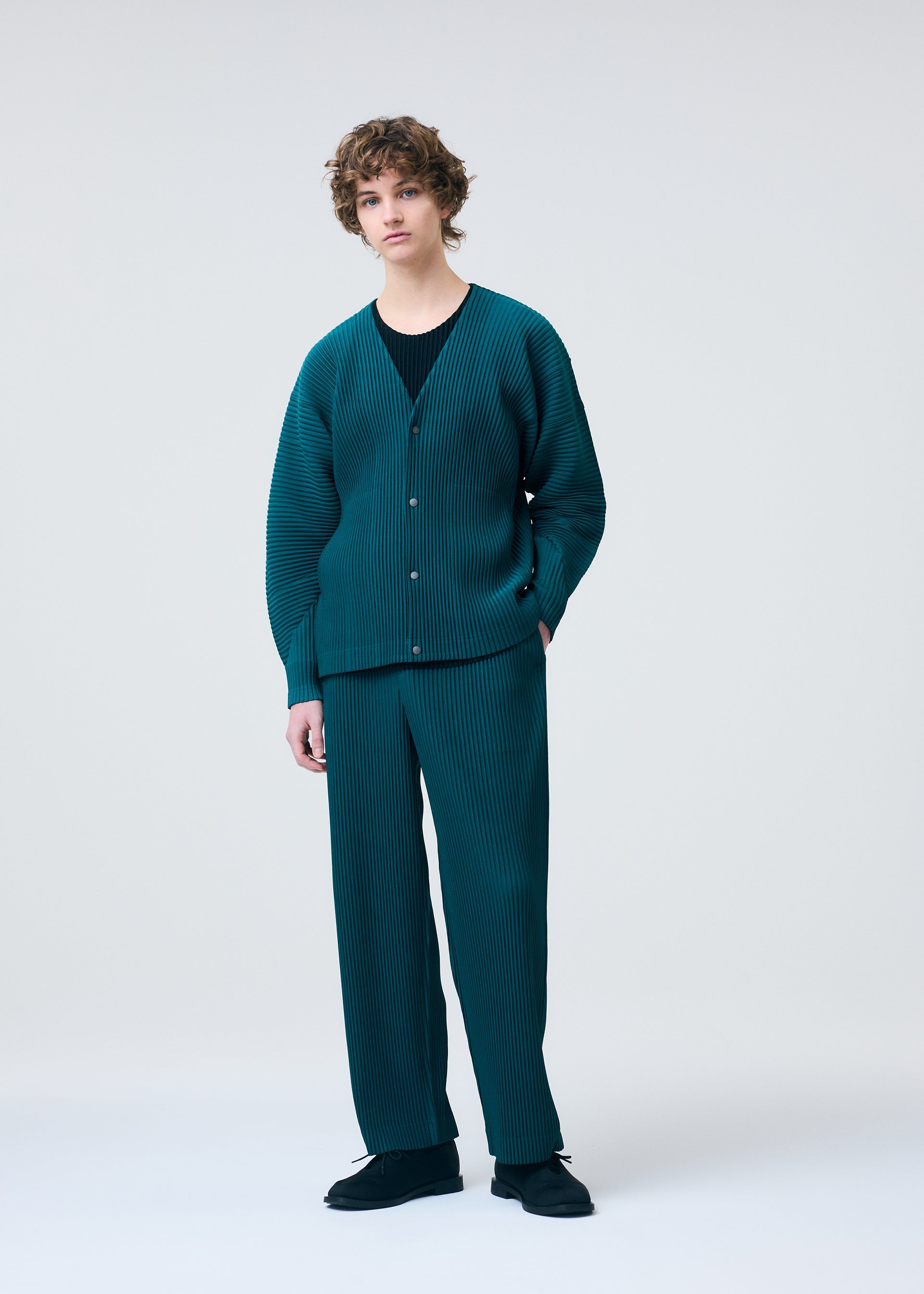 COLOR PLEATS 1 – ISSEY MIYAKE EU