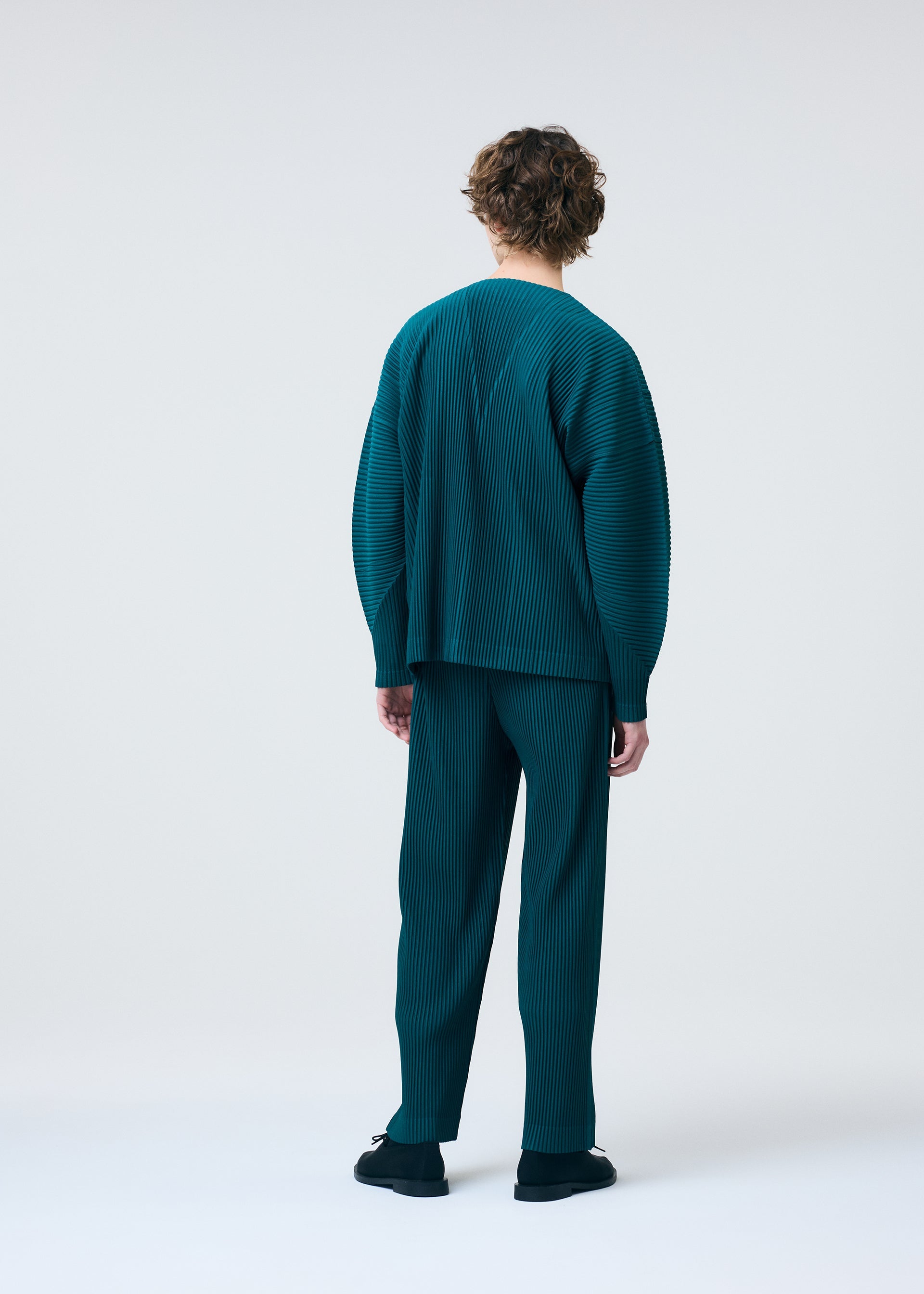 COLOR PLEATS 1 – ISSEY MIYAKE EU