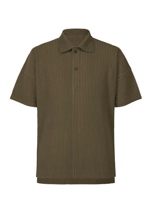 A product shot of the HOMME PLISSÉ ISSEY MIYAKE MONTHLY COLORS : JUNE polo shirt in genova metal ocher.