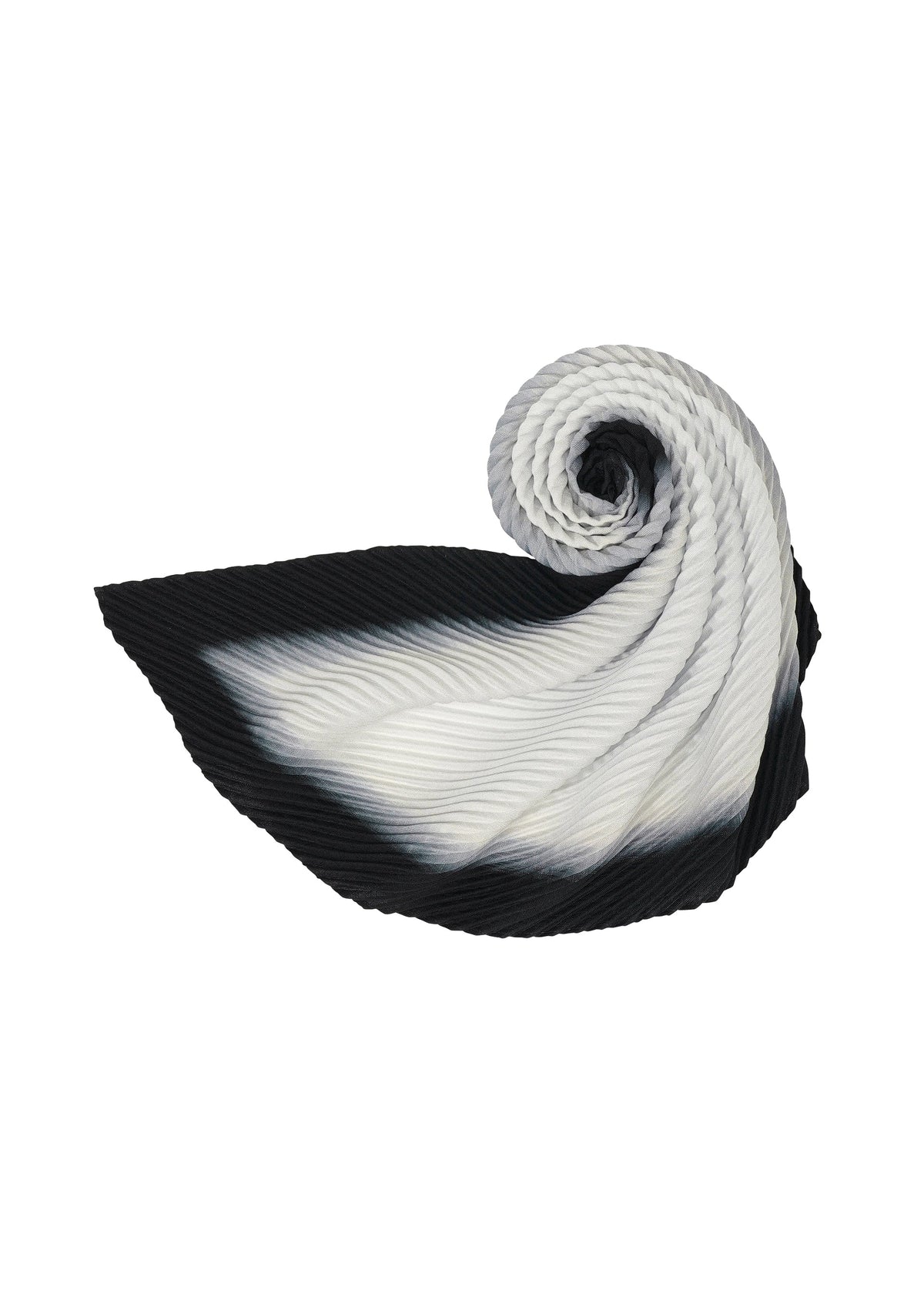 A detail shot of the HOMME PLISSÉ ISSEY MIYAKE FRAMEWORK : CHUSEN STOLE stole.