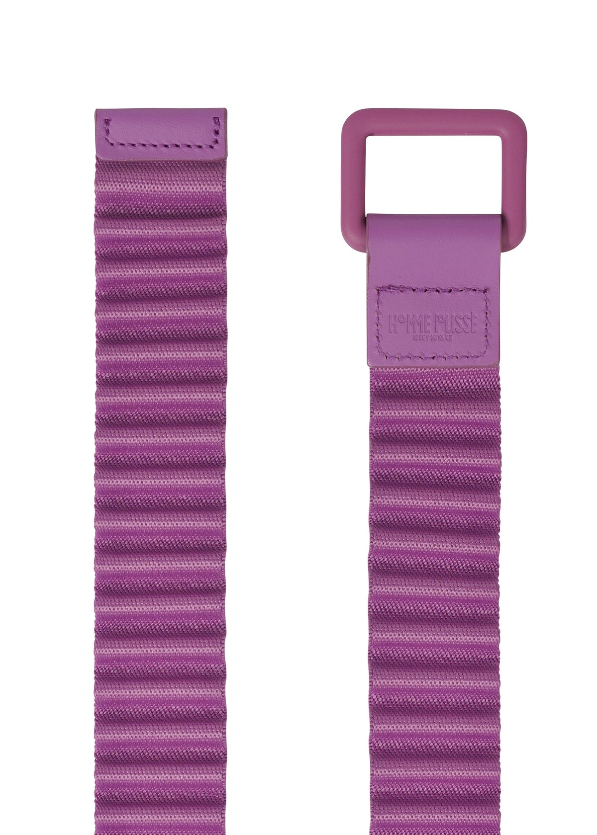 A detail shot of the HOMME PLISSÉ ISSEY MIYAKE PLEATS BELT belt.