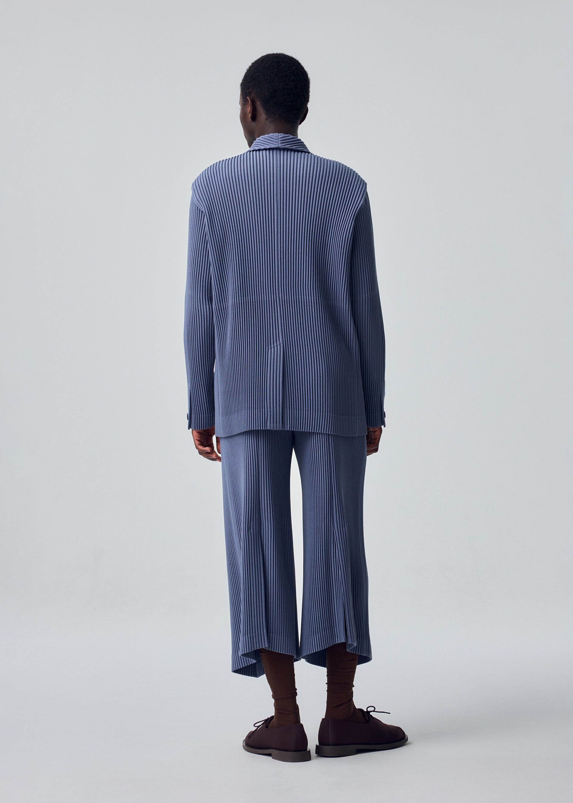 KERSEY PLEATS Trousers Brown – ISSEY MIYAKE EU