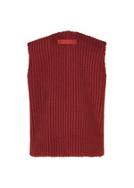 A detail shot of the HOMME PLISSÉ ISSEY MIYAKE FLEECE PLEATS vest.