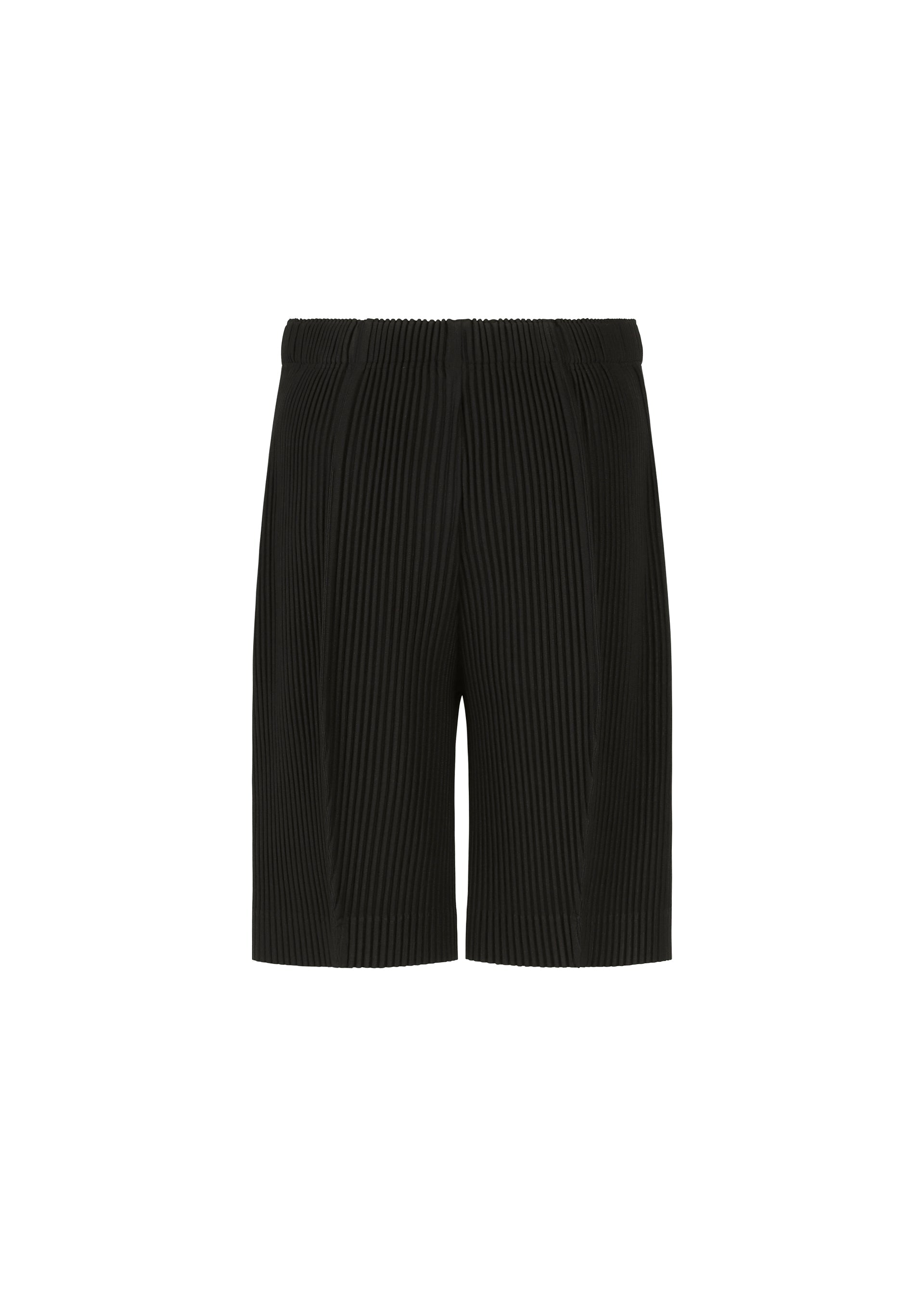 A detail shot of the HOMME PLISSÉ ISSEY MIYAKE MONTHLY COLORS : AUGUST pants.