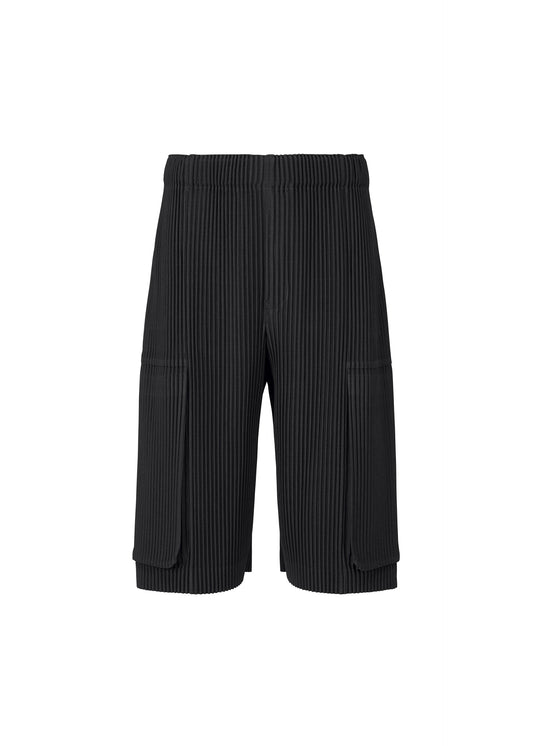 A product shot of the HOMME PLISSÉ ISSEY MIYAKE MONTHLY COLORS : SEPTEMBER trousers in black.