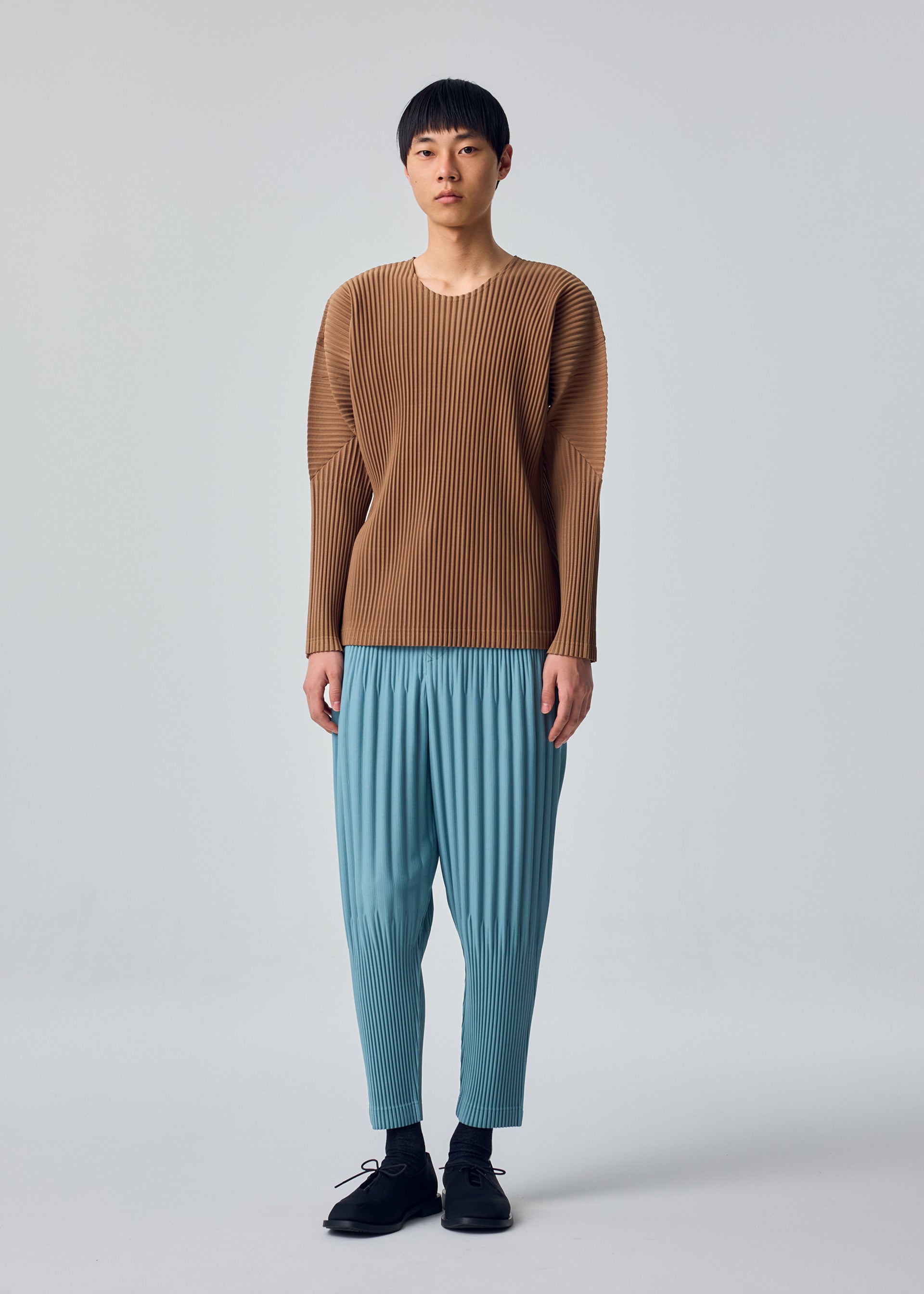 COLOR PLEATS 2 Trousers Flash Grey – ISSEY MIYAKE EU