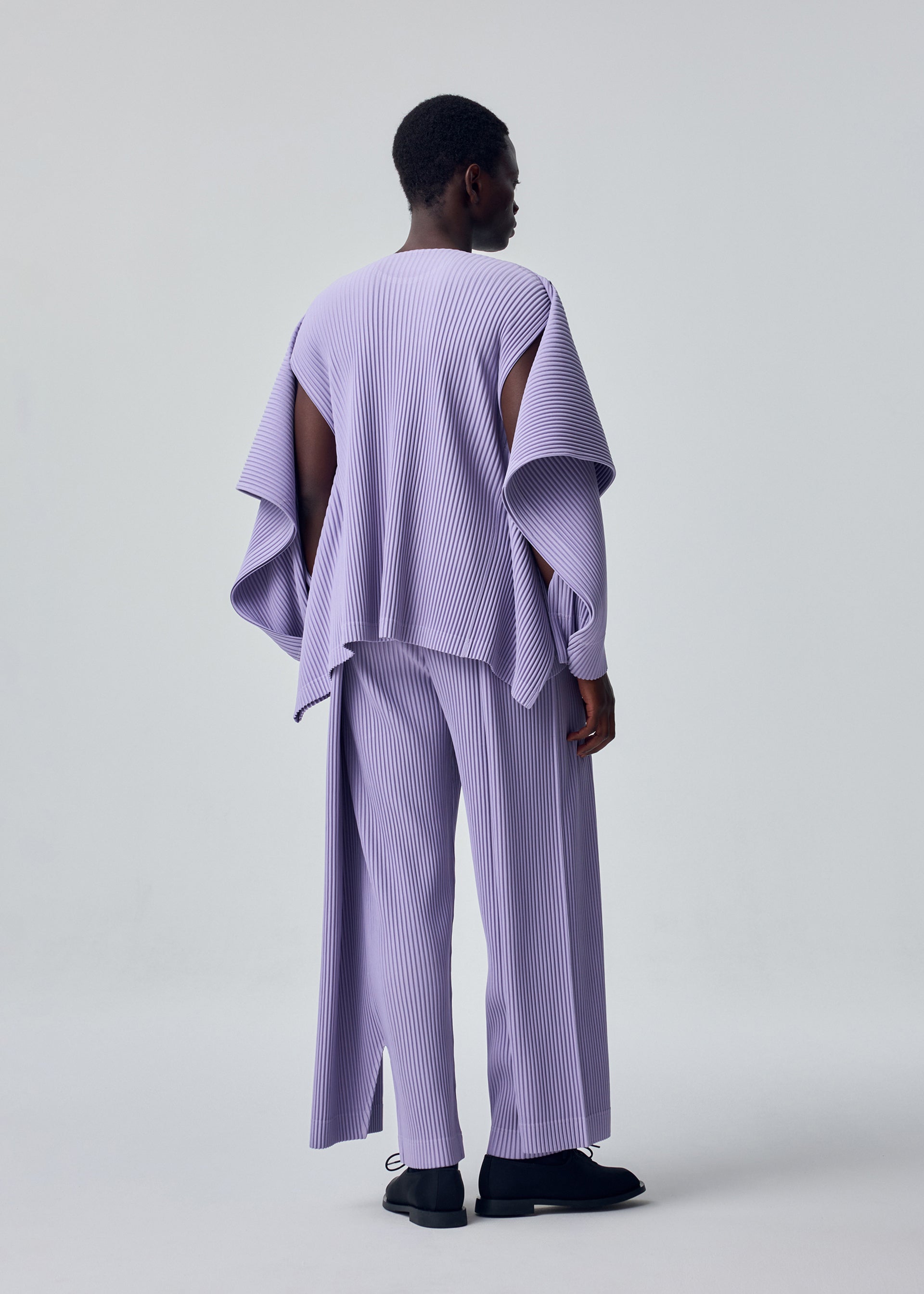 MOTION BLUR Top Darkside Brown – ISSEY MIYAKE EU