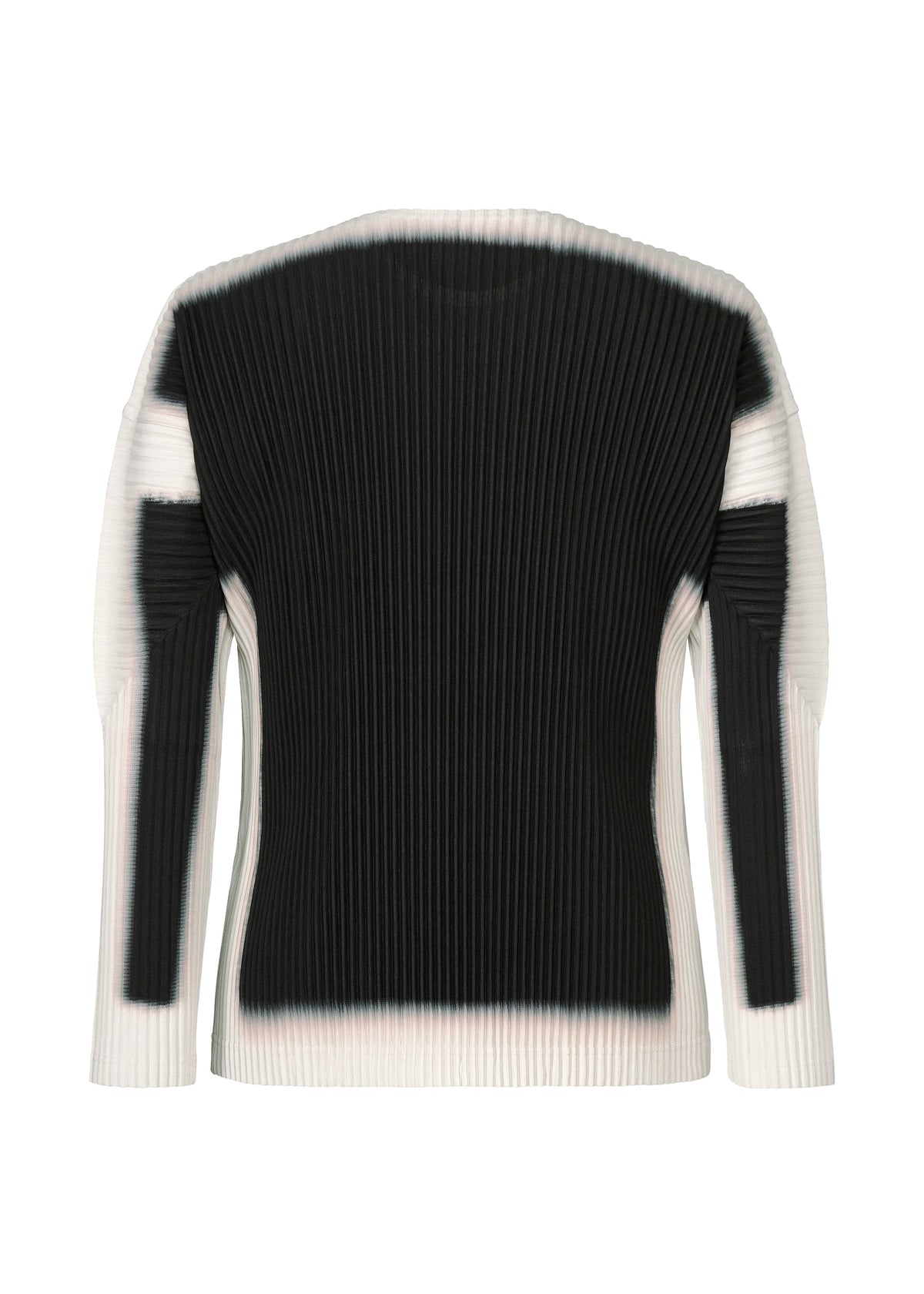 A detail shot of the HOMME PLISSÉ ISSEY MIYAKE FRAMEWORK : CHUSEN shirt.
