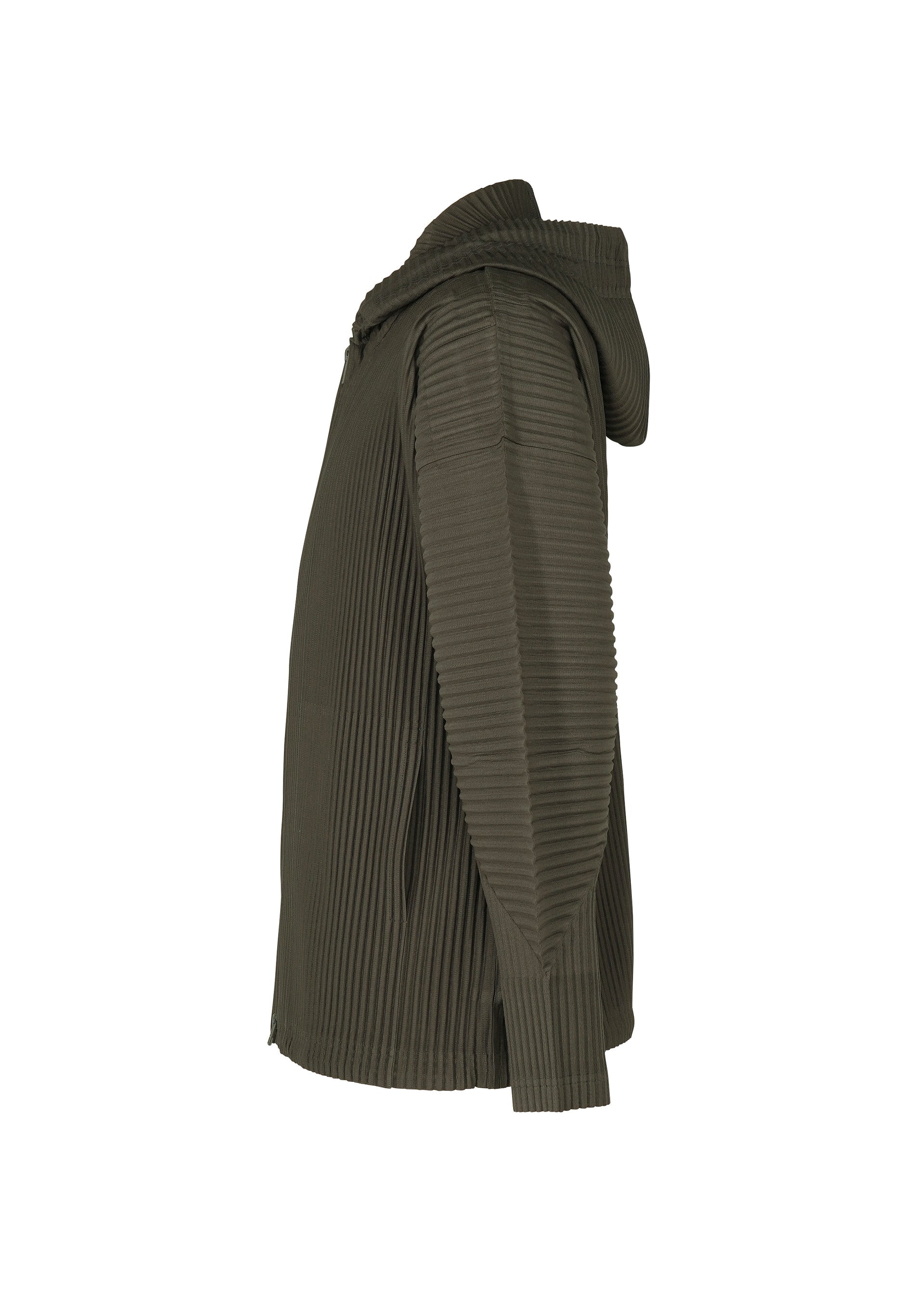 A detail shot of the HOMME PLISSÉ ISSEY MIYAKE MONTHLY COLORS : JULY blouson.