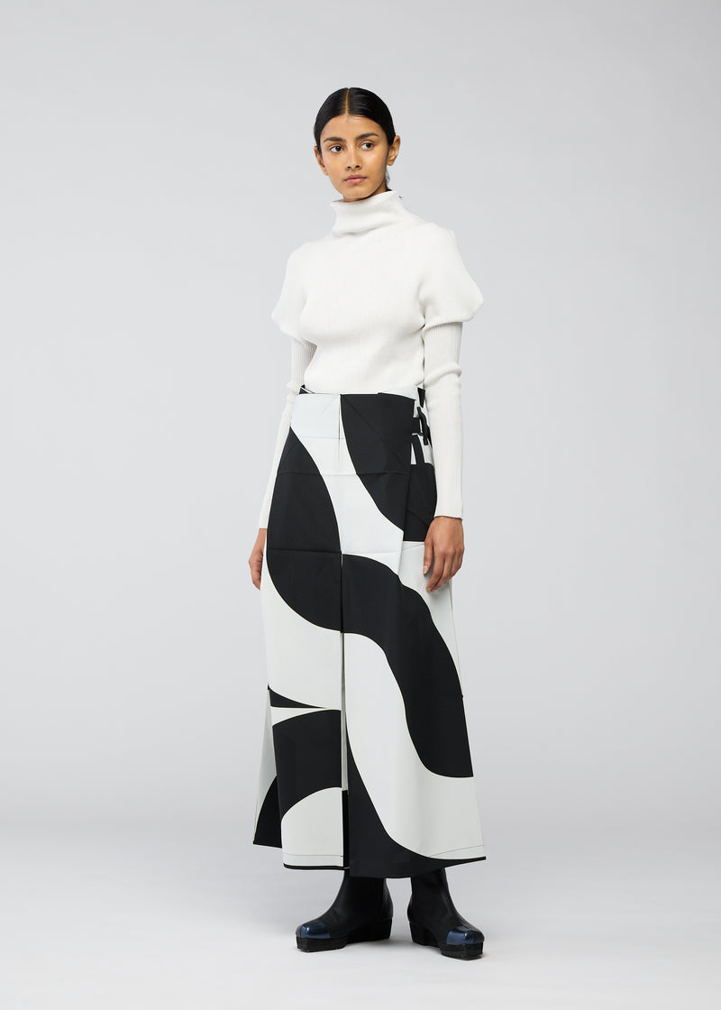 CIRCULAR TILES Trousers Black