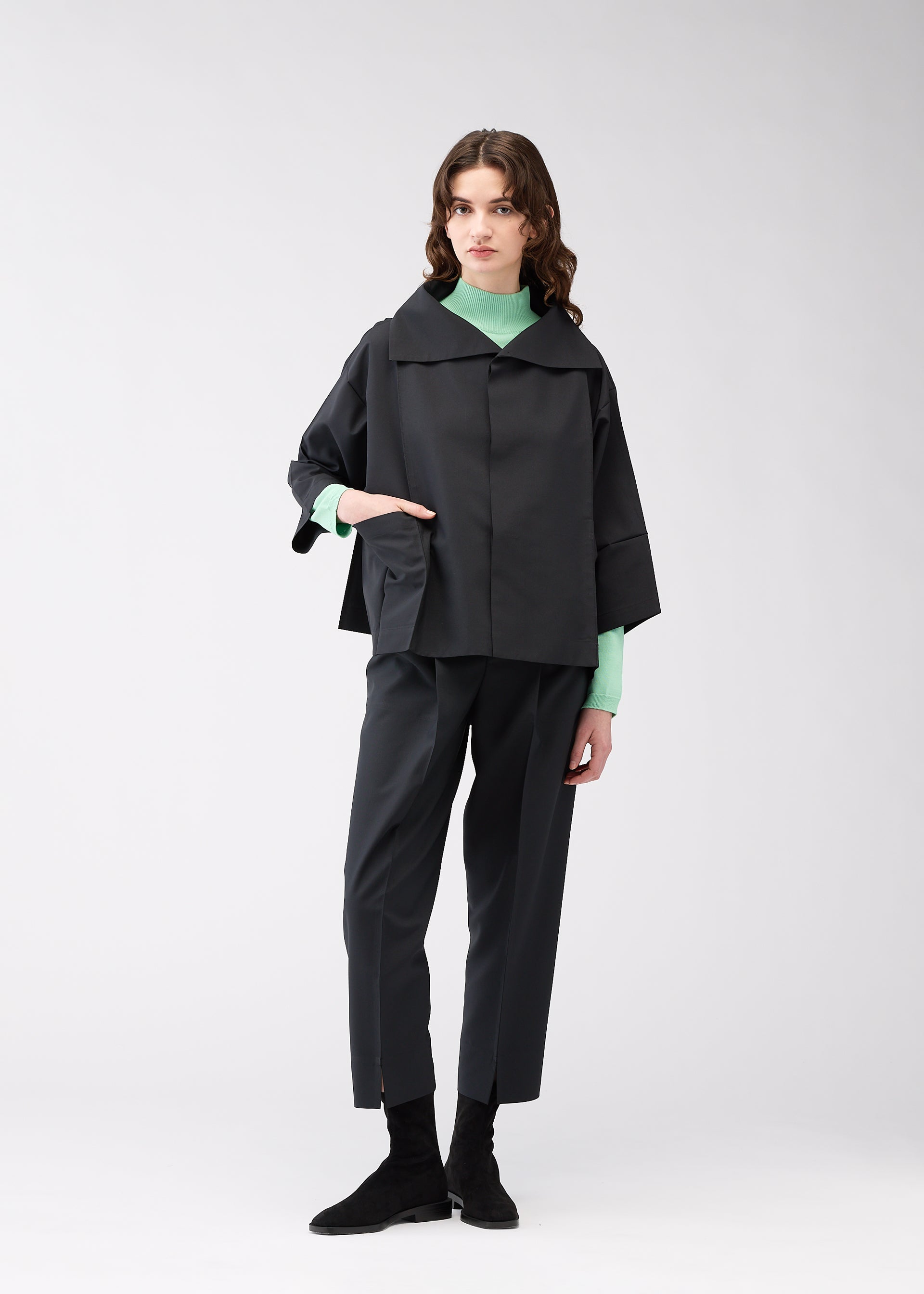 132 5. FLAT 1 Jacket White – ISSEY MIYAKE EU