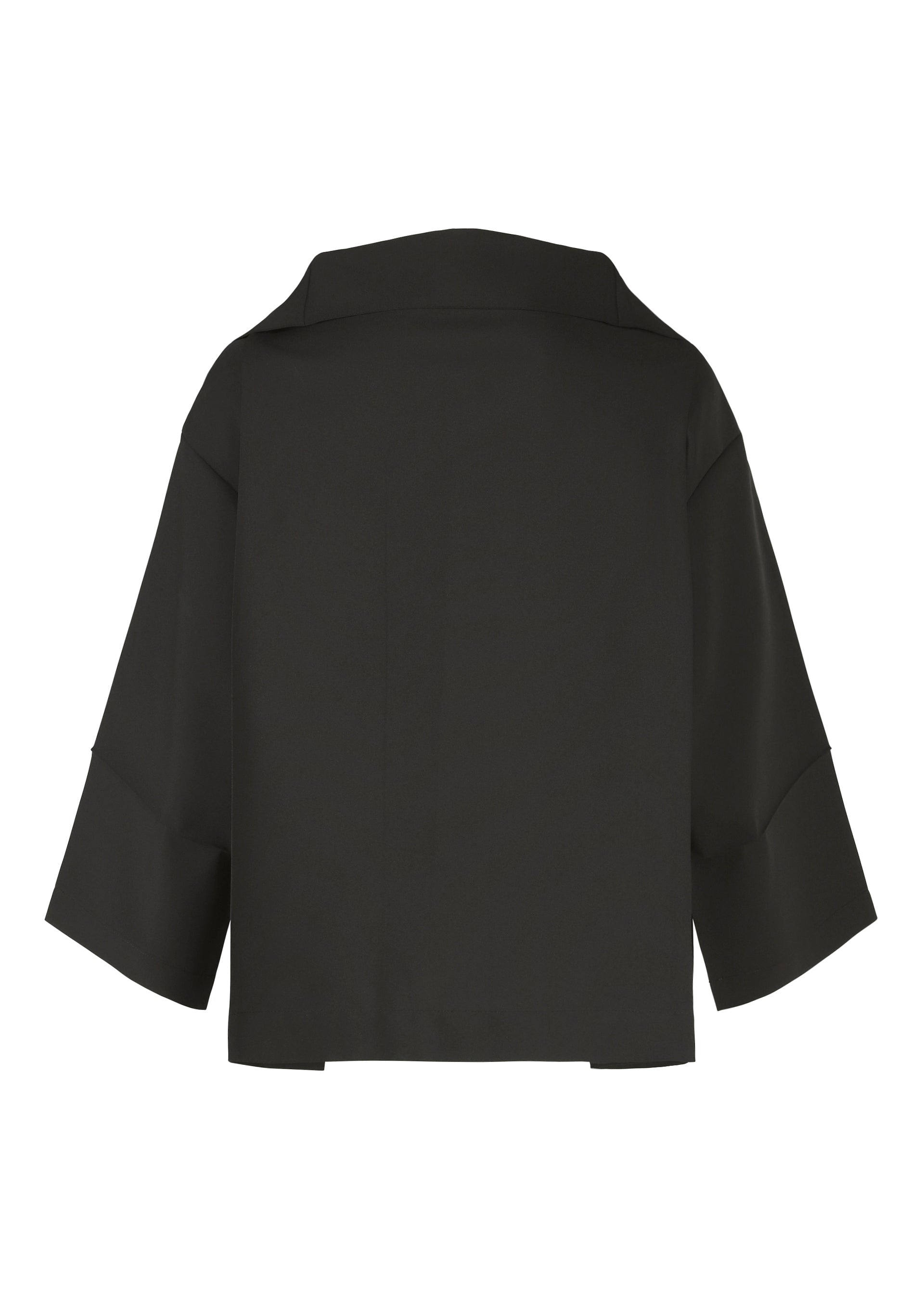 A detail shot of the 132 5. Issey Miyake 132 5. FLAT 1 jacket.