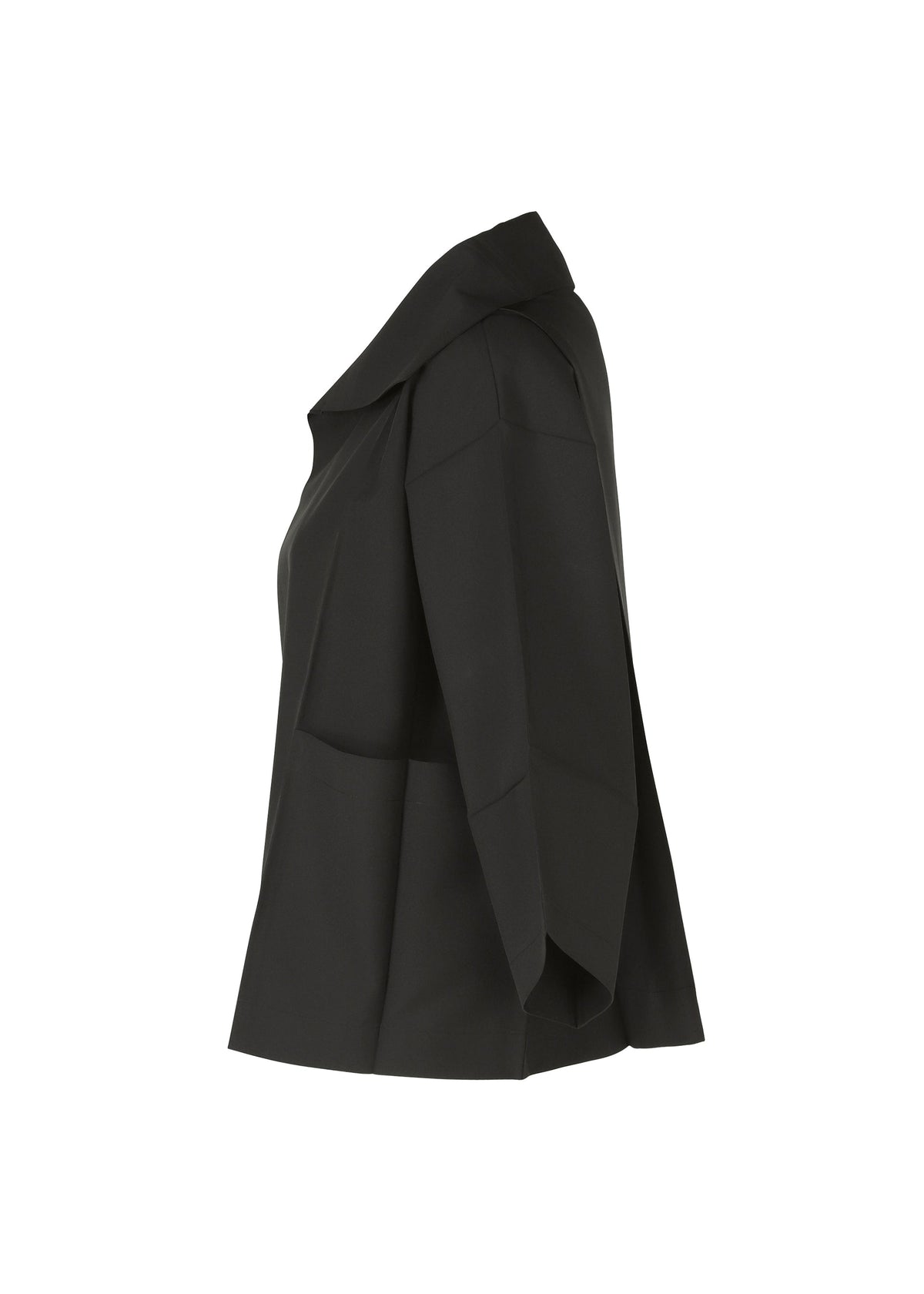 A detail shot of the 132 5. Issey Miyake 132 5. FLAT 1 jacket.