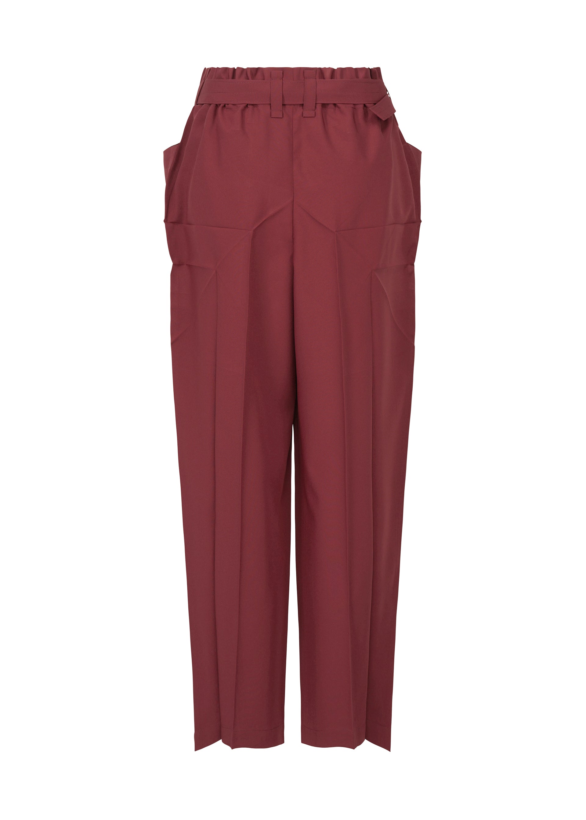 A detail shot of the 132 5. Issey Miyake EDGE BOTTOMS prêt à porter.