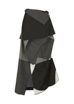 A product shot of the 132 5. ISSEY MIYAKE POSITIONS skirt in black (15).
