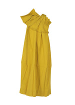 A detail shot of the 132 5. Issey Miyake NO.3 dress.