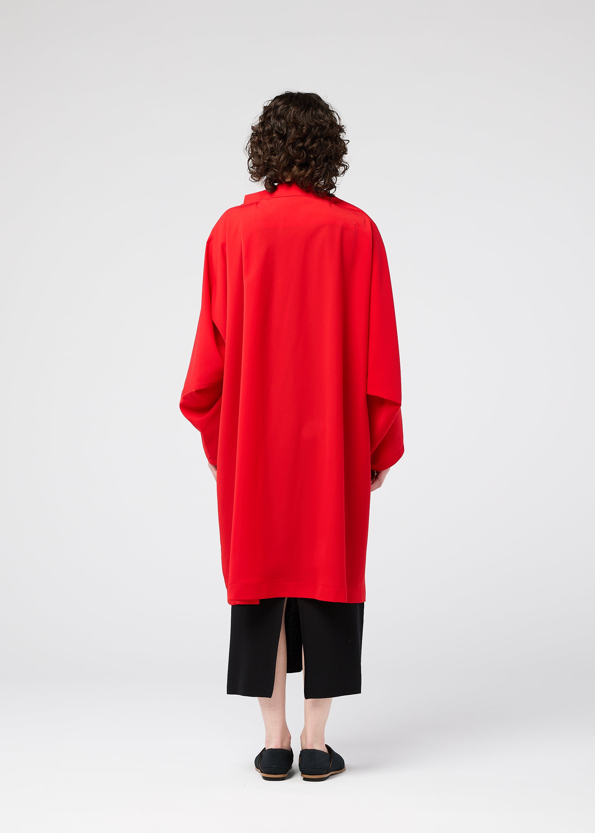 PARALLEL WRAP Coat Brown – ISSEY MIYAKE EU