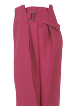 A detail shot of the 132 5 ISSEY MIYAKE VERTEX BOTTOMS prêt à porter.