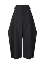 A product shot of the 132 5 ISSEY MIYAKE VERTEX BOTTOMS prêt à porter in .