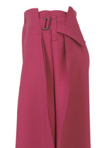 A detail shot of the 132 5 ISSEY MIYAKE VERTEX BOTTOMS prêt à porter.