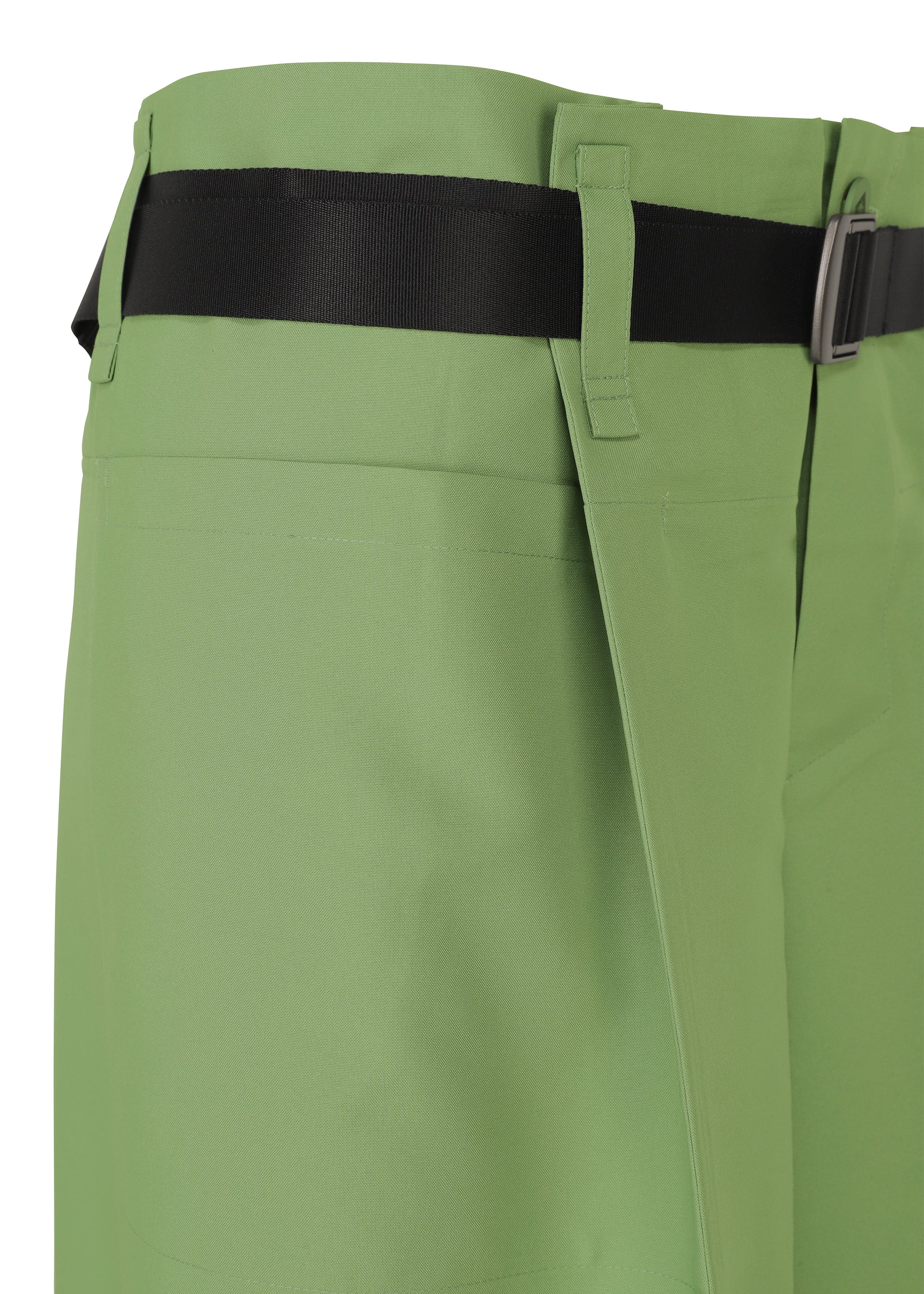 A detail shot of the 132 5. ISSEY MIYAKE 132 5. FLAT 2 trousers.