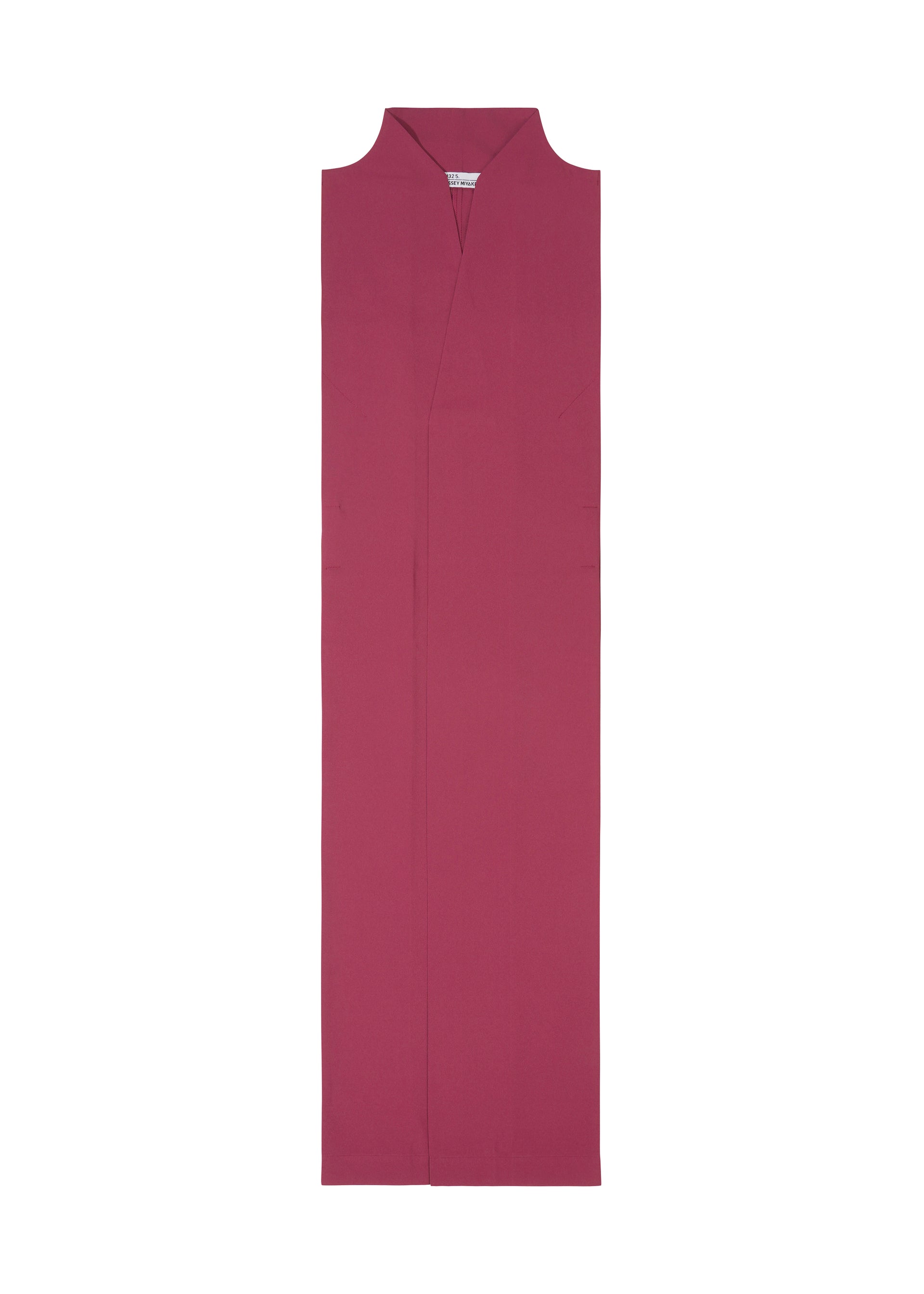 A detail shot of the 132 5 ISSEY MIYAKE 132 5. FLAT 1 prêt à porter.