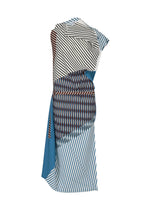 A product shot of the 132 5. Issey Miyake NO.1 PAINT prêt à porter in .