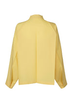 A detail shot of the 132 5 ISSEY MIYAKE FOLD SHIRT prêt à porter.