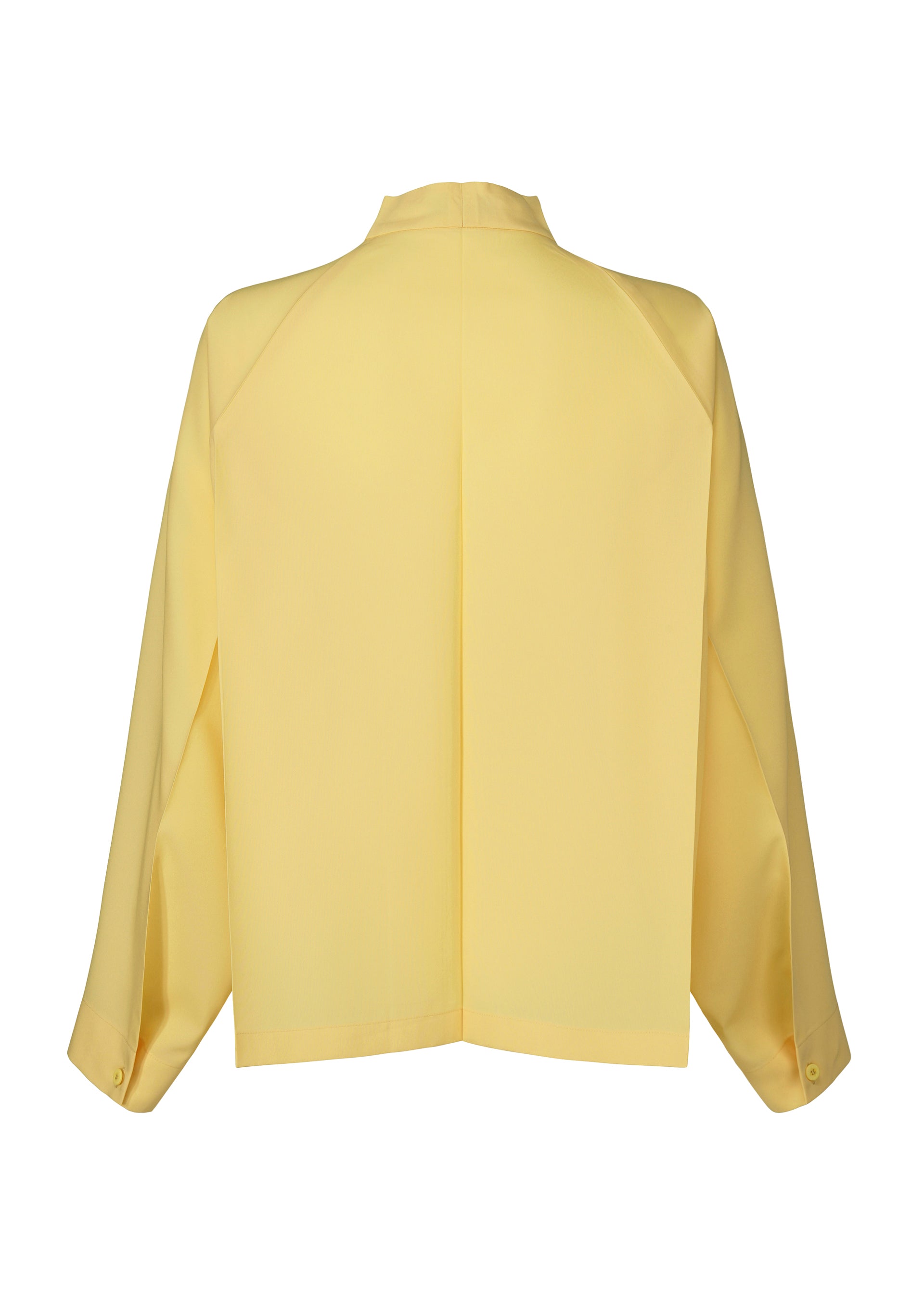 A detail shot of the 132 5 ISSEY MIYAKE FOLD SHIRT prêt à porter.