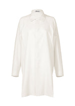 A product shot of the 132 5 ISSEY MIYAKE FOLD SHIRT prêt à porter in white (01).