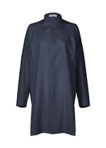 A product shot of the 132 5 ISSEY MIYAKE FOLD SHIRT prêt à porter in blue (75).