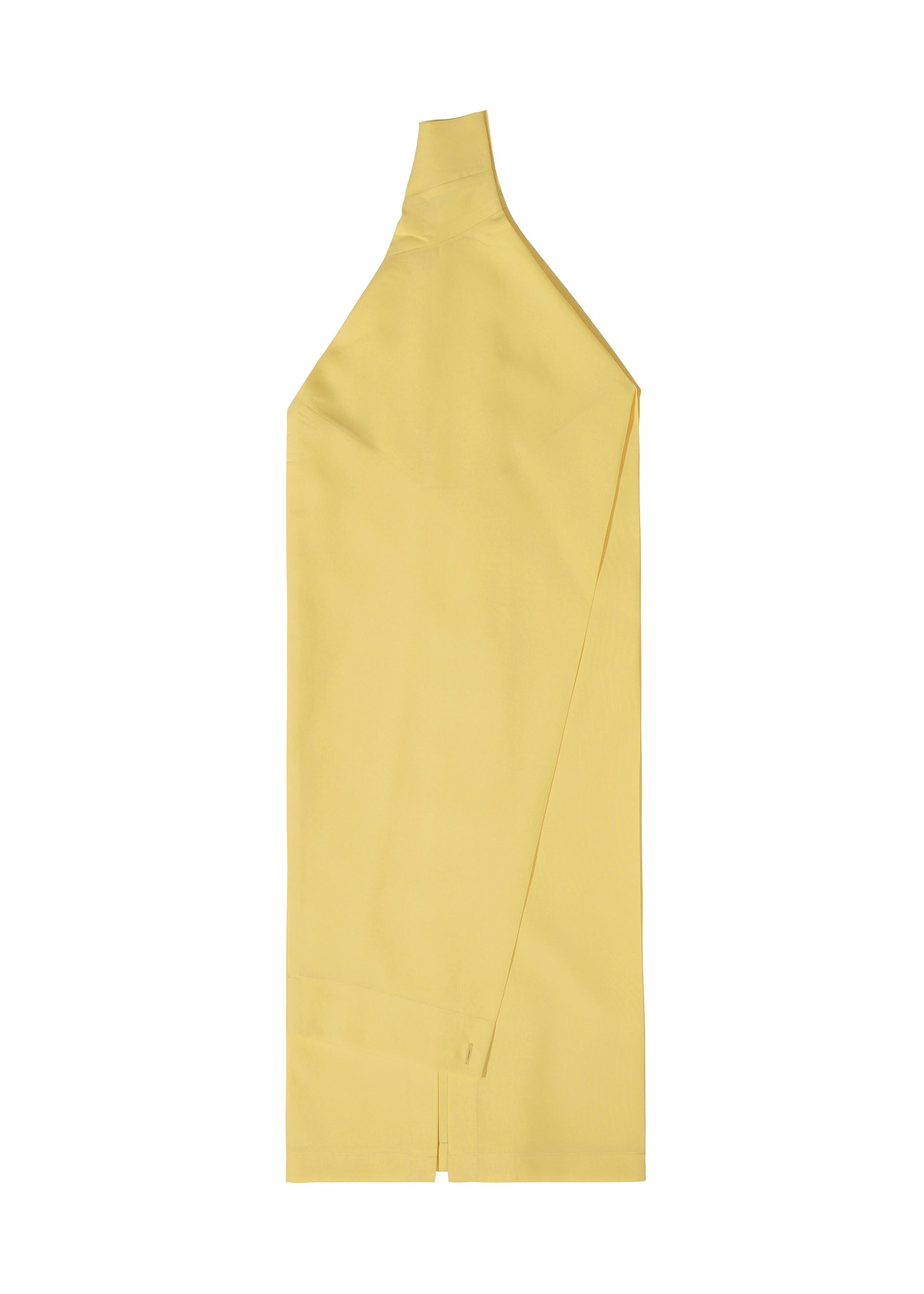 A detail shot of the 132 5 ISSEY MIYAKE FOLD SHIRT prêt à porter.