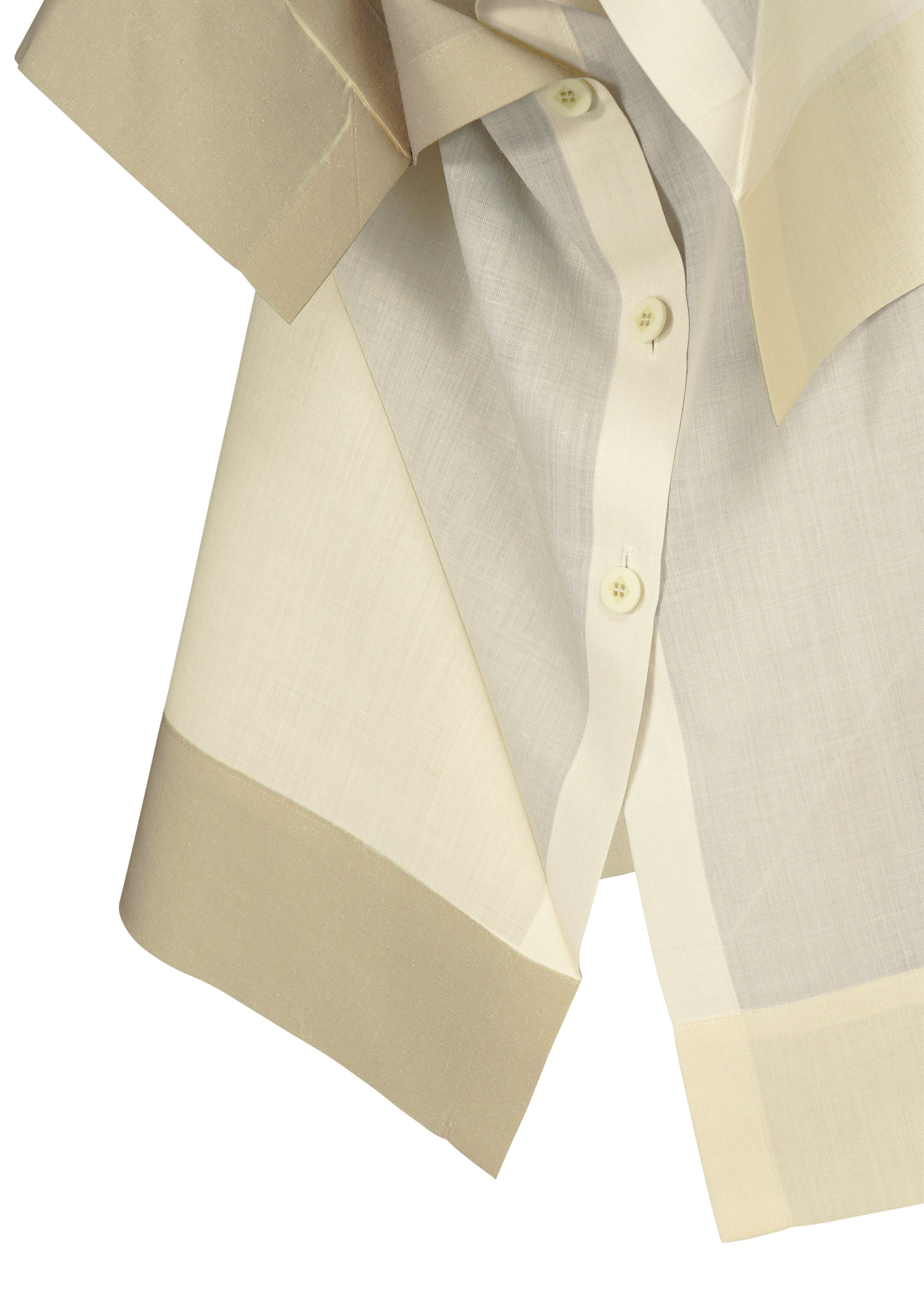 A detail shot of the 132 5. Issey Miyake FOLD RAMIE PRINT shirt.